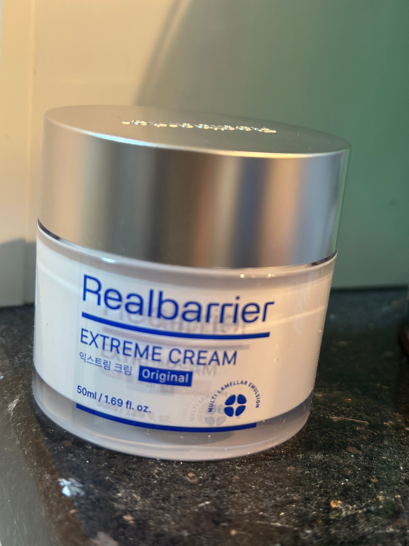 リアルバリア エクストリームクリーム オリジナル/Real Barrier/フェイスクリームを使ったクチコミ(1枚目)