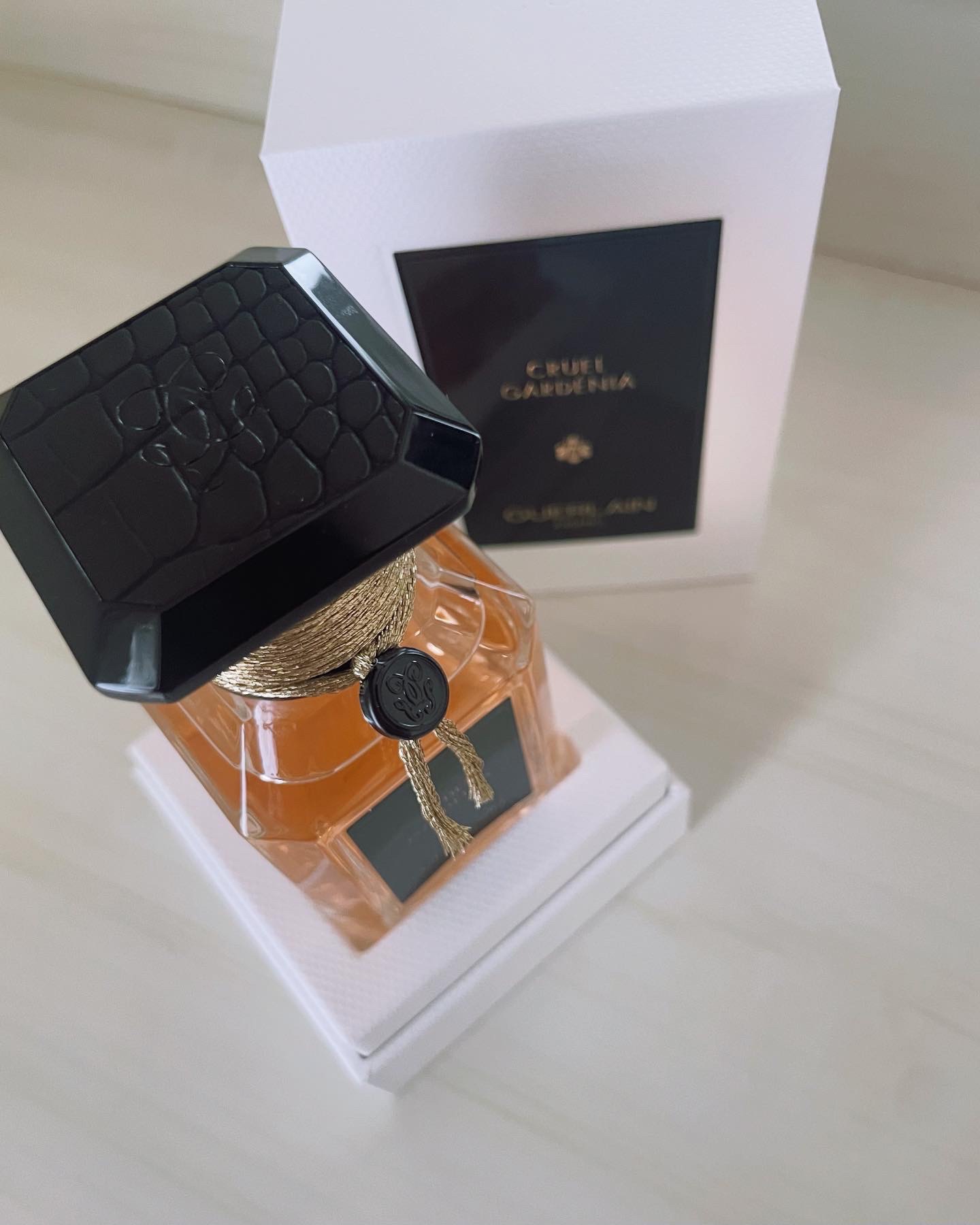 ラール エ ラ マティエール クルーエル ガーデニア/GUERLAIN/香水を使ったクチコミ（2枚目）