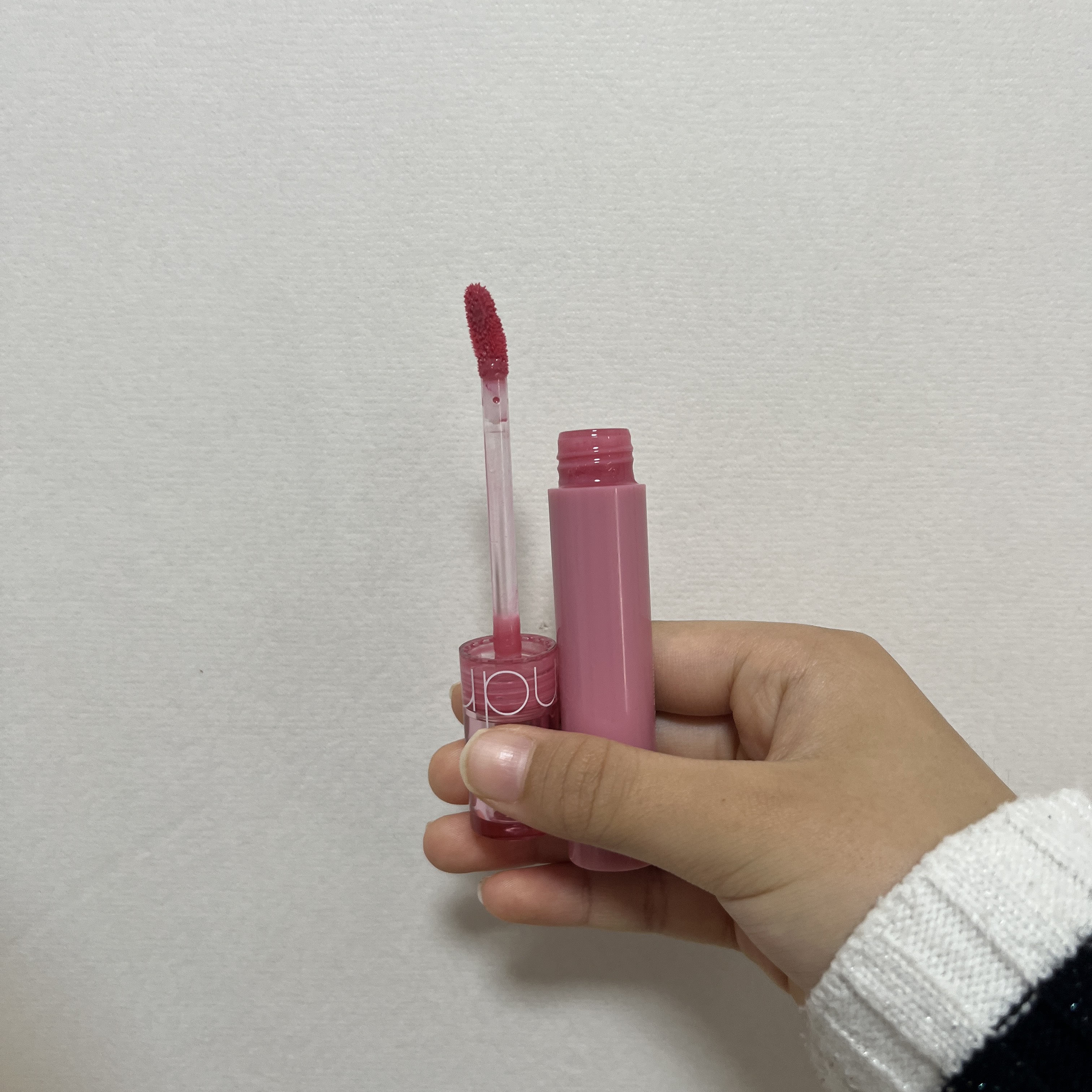 グラスティングカラーグロス/rom&nd/リップグロスを使ったクチコミ（2枚目）