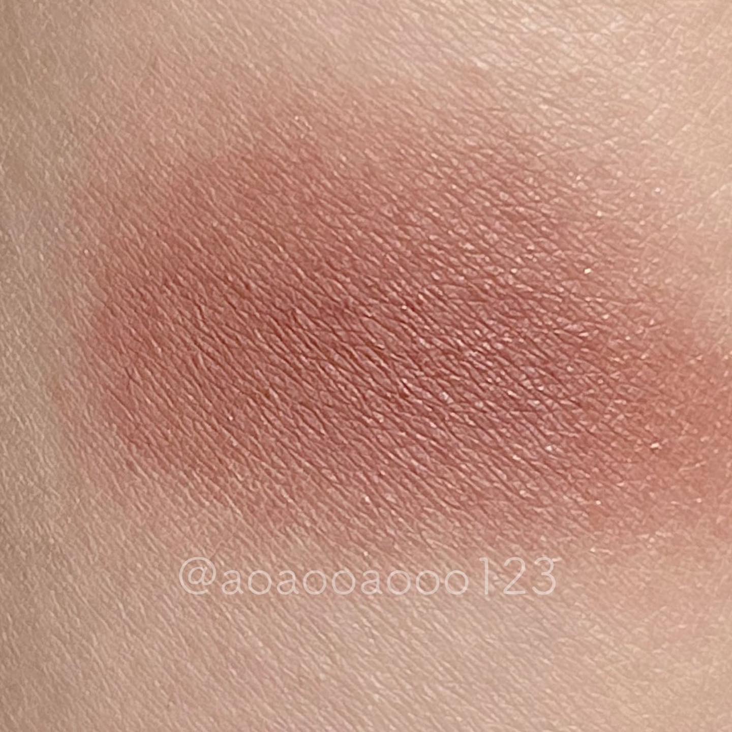 ケイト ザ アイカラー/KATE/単色アイシャドウを使ったクチコミ（3枚目）