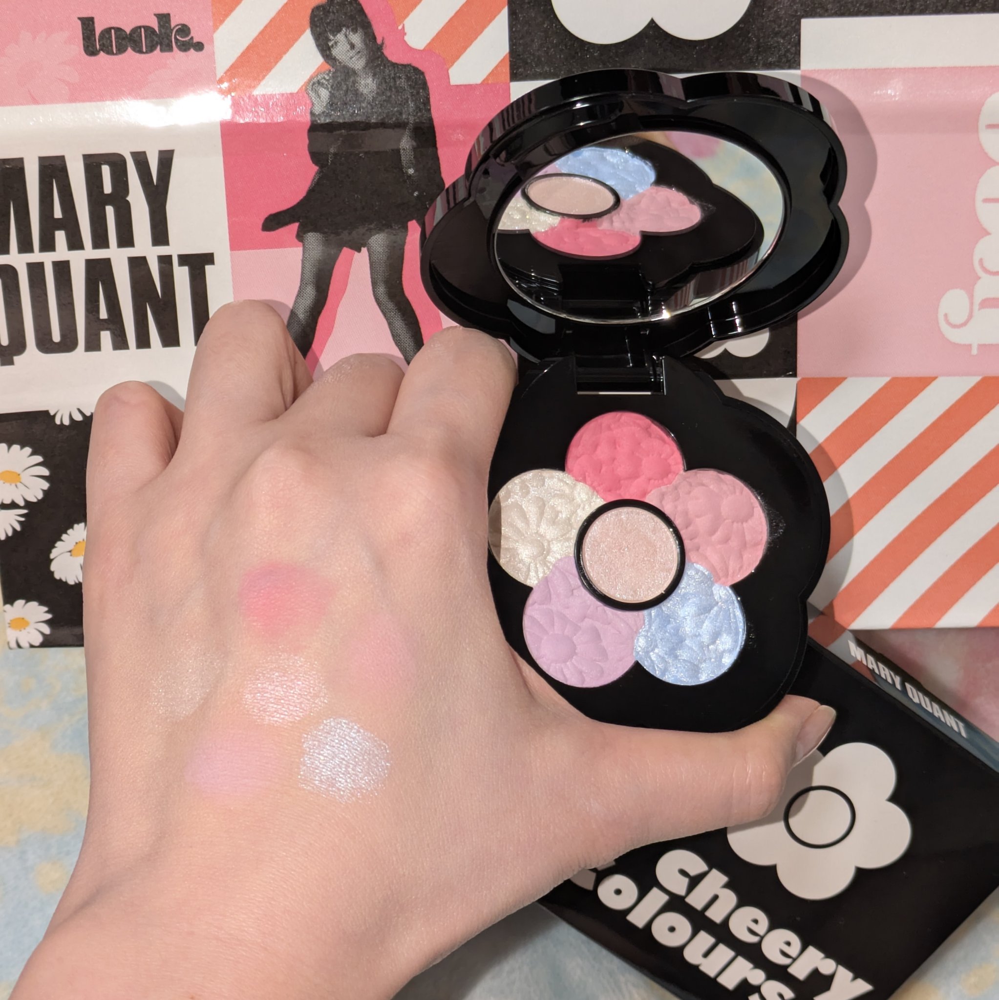 チアリー カラーズ フォー チークス/MARY QUANT/パウダーチークを使ったクチコミ（3枚目）