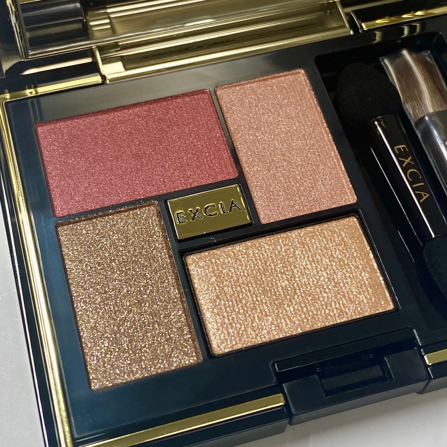 エクシア アイカラー ヴォロンテ/ALBION/アイシャドウパレットを使ったクチコミ(2枚目)