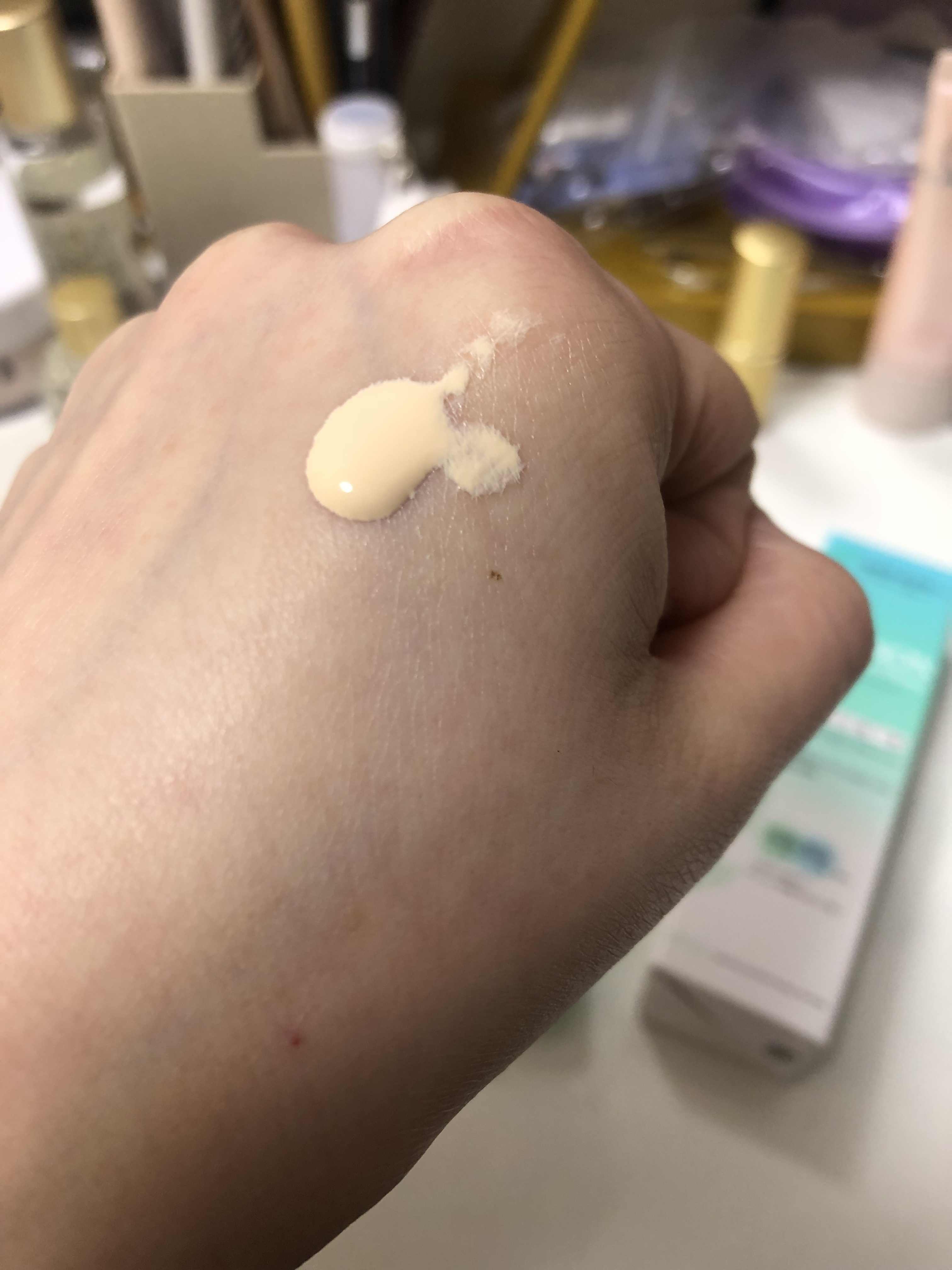 ミノン アミノモイスト バランシングベース UV 25g/ミノン/化粧下地を使ったクチコミ（2枚目）