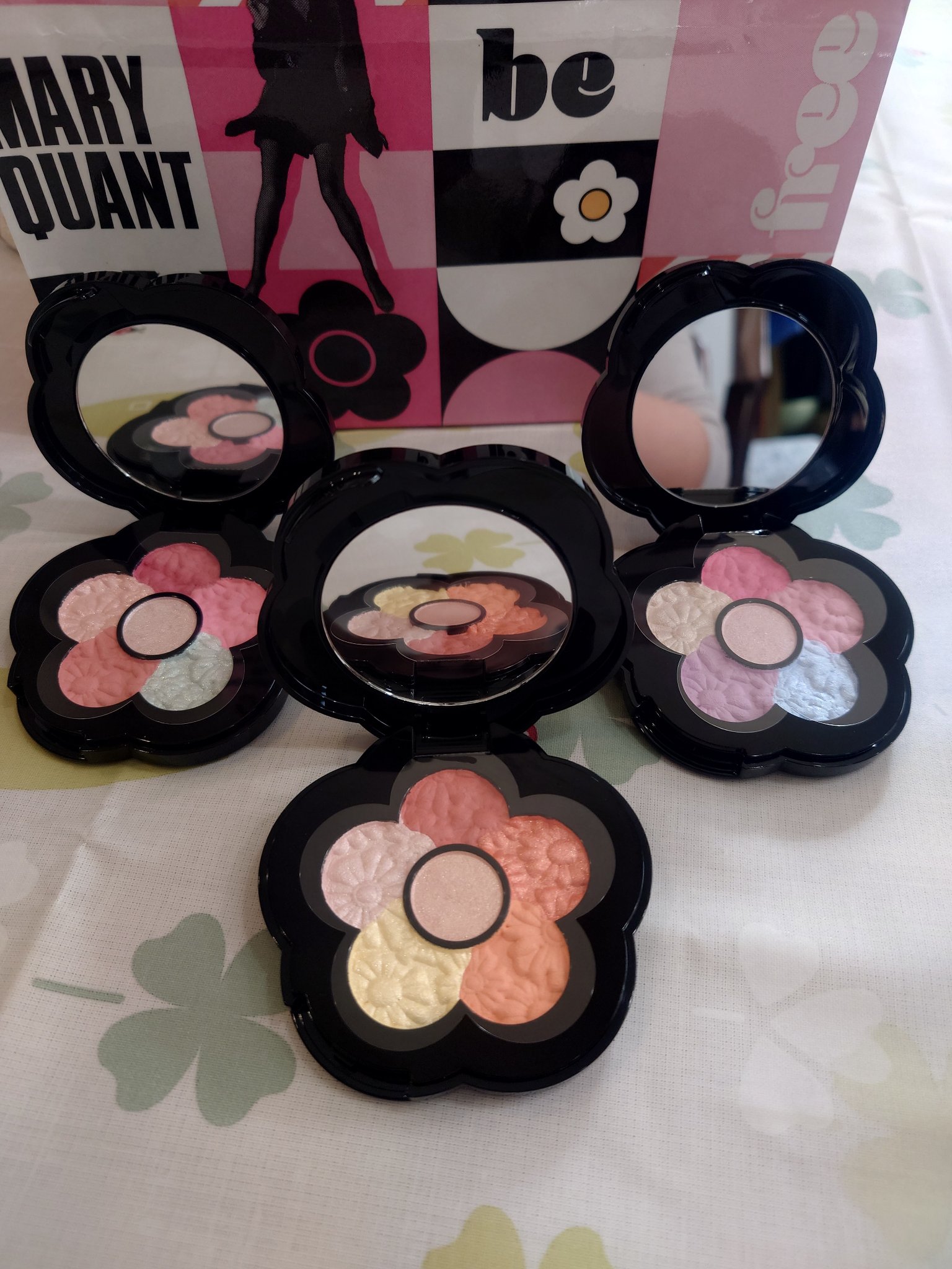 チアリー カラーズ フォー チークス/MARY QUANT/パウダーチークを使ったクチコミ（1枚目）