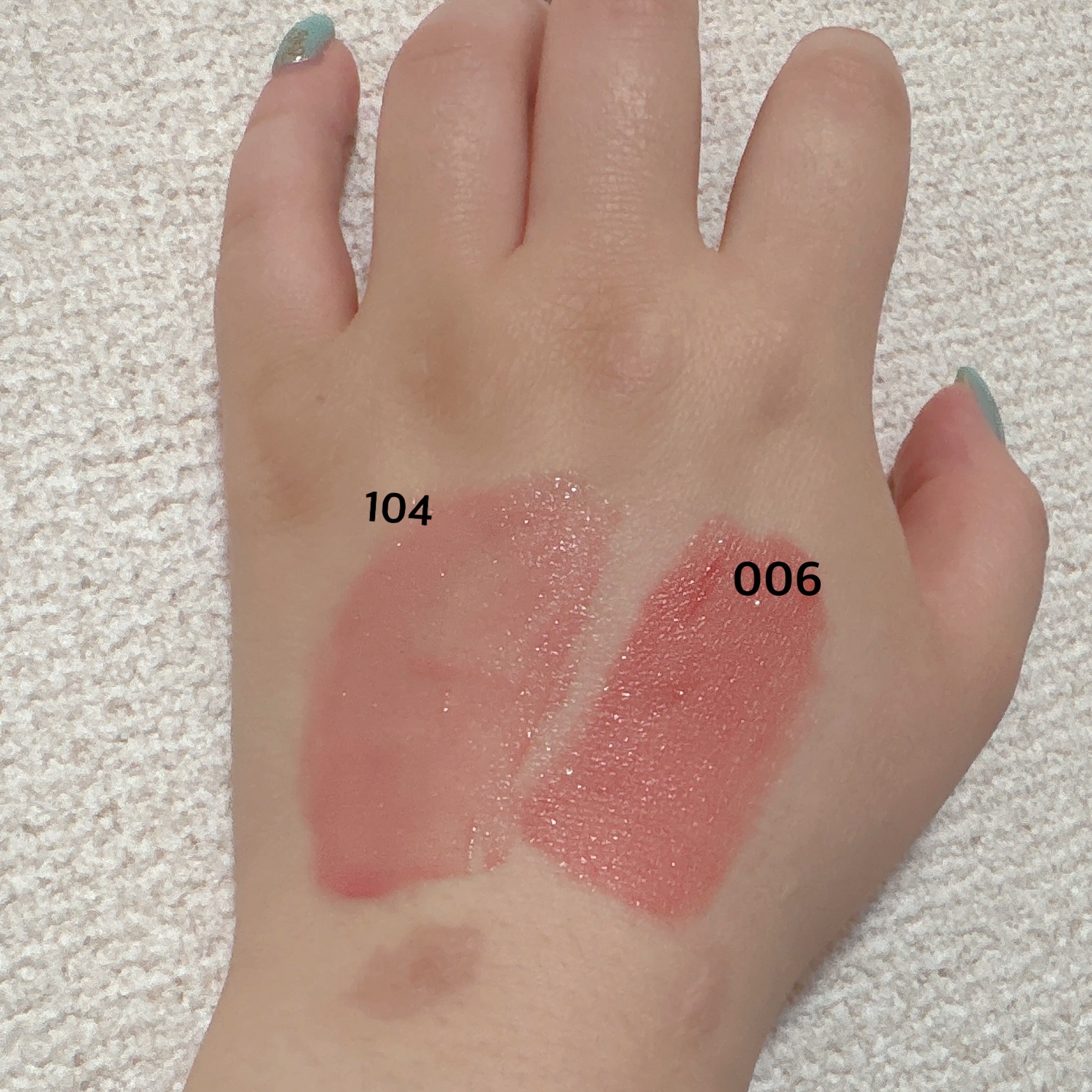 アップトゥーミー　ハグマイリップ　カラーロックプランパー/up2me/リッププランパーを使ったクチコミ（2枚目）