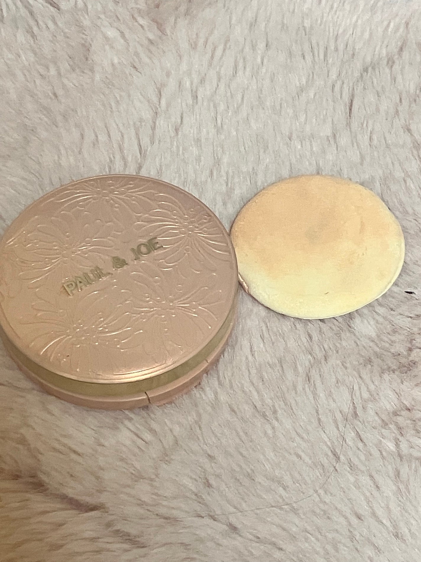 シースルー ヴェール コンパクト/PAUL & JOE BEAUTE/ファンデーションを使ったクチコミ(1枚目)