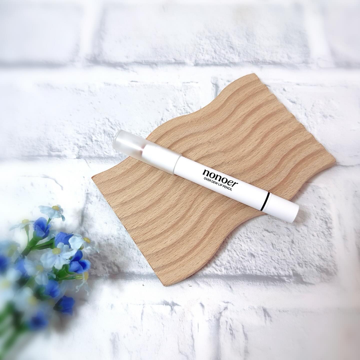 オーバーデューリップペンシル/nonoer/リップライナーを使ったクチコミ（2枚目）
