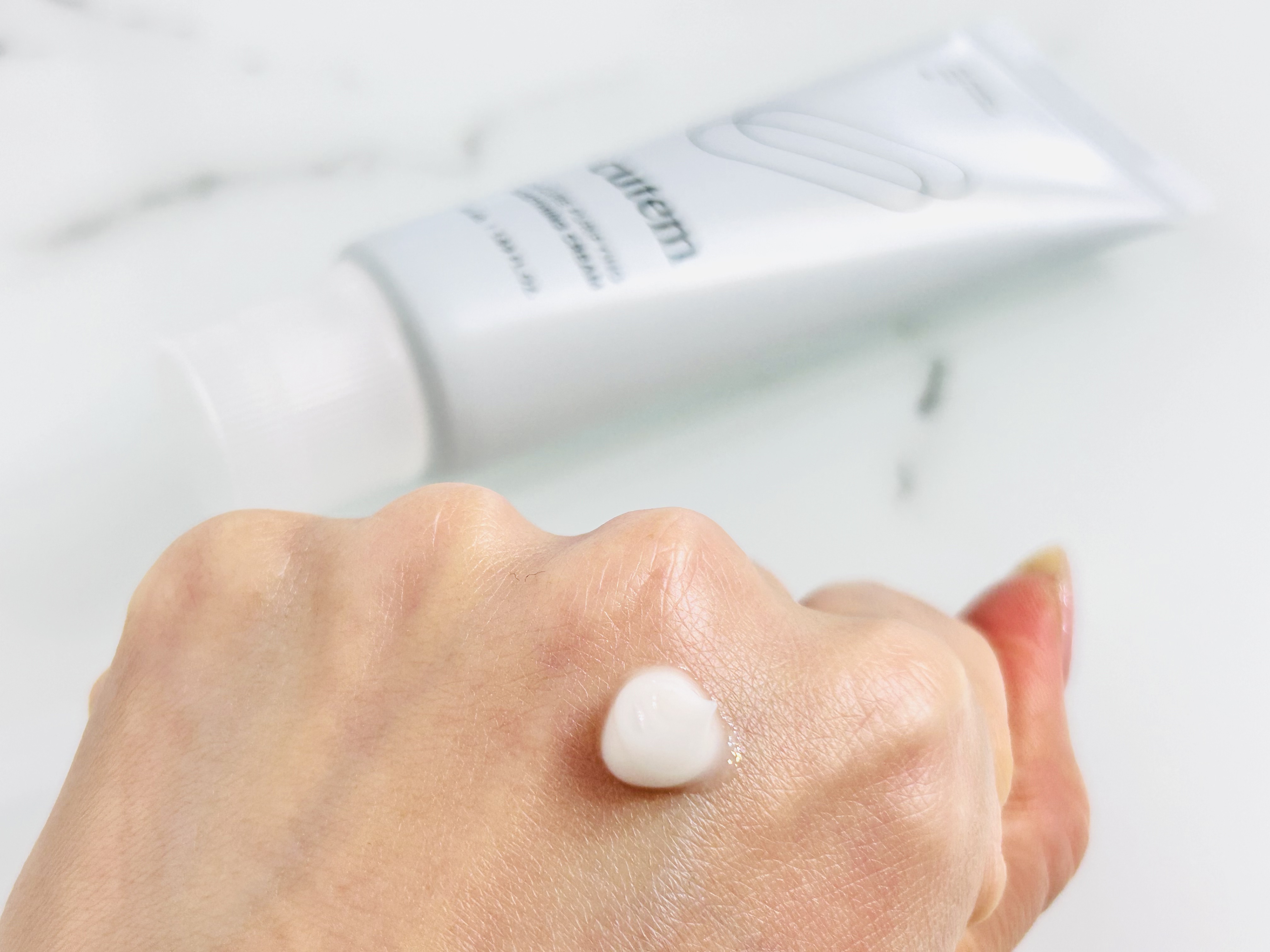 エーキュアピュリファイングスージングクリーム/cutem/フェイスクリームを使ったクチコミ（2枚目）