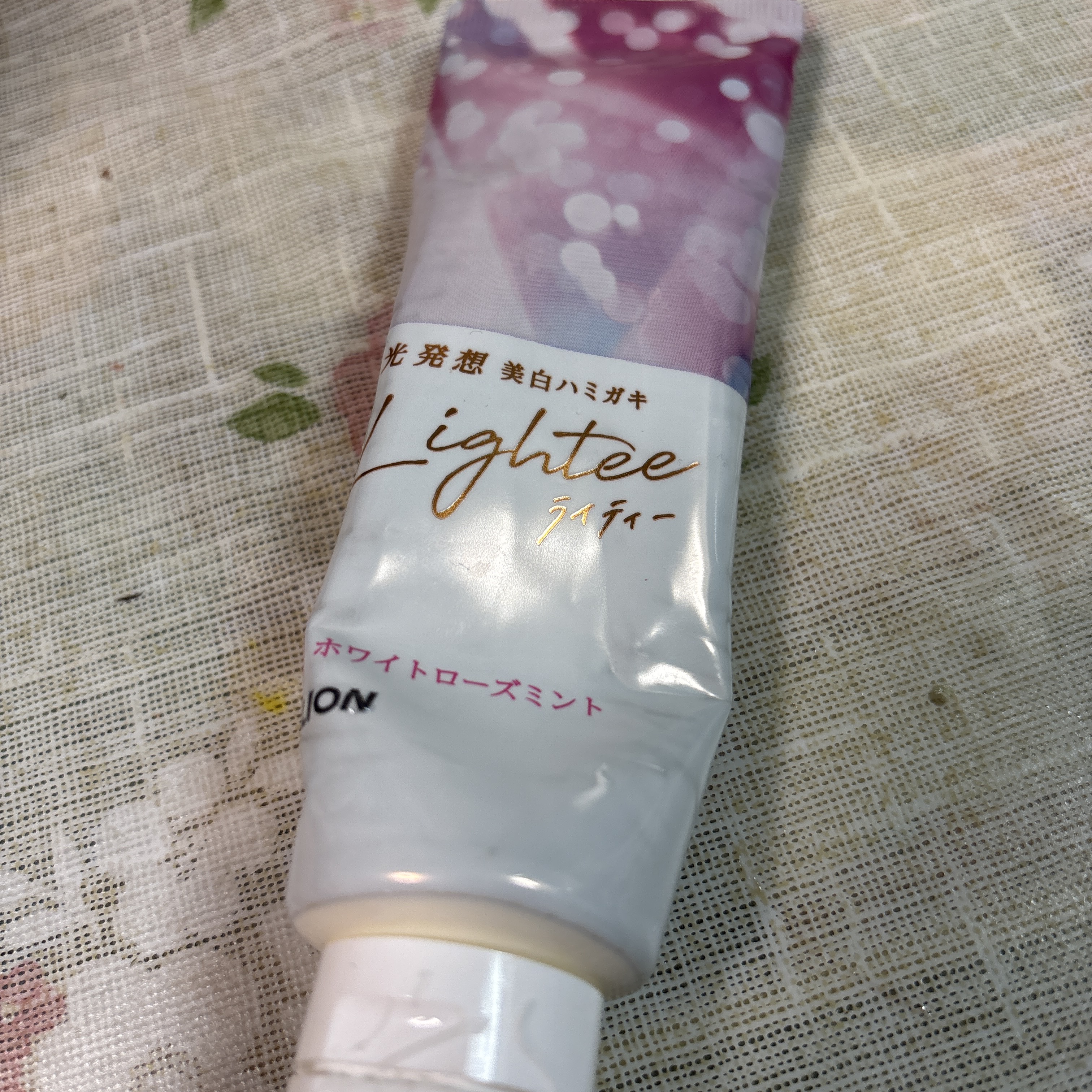 ハミガキPREMIUM/Lightee/歯磨き粉を使ったクチコミ（1枚目）