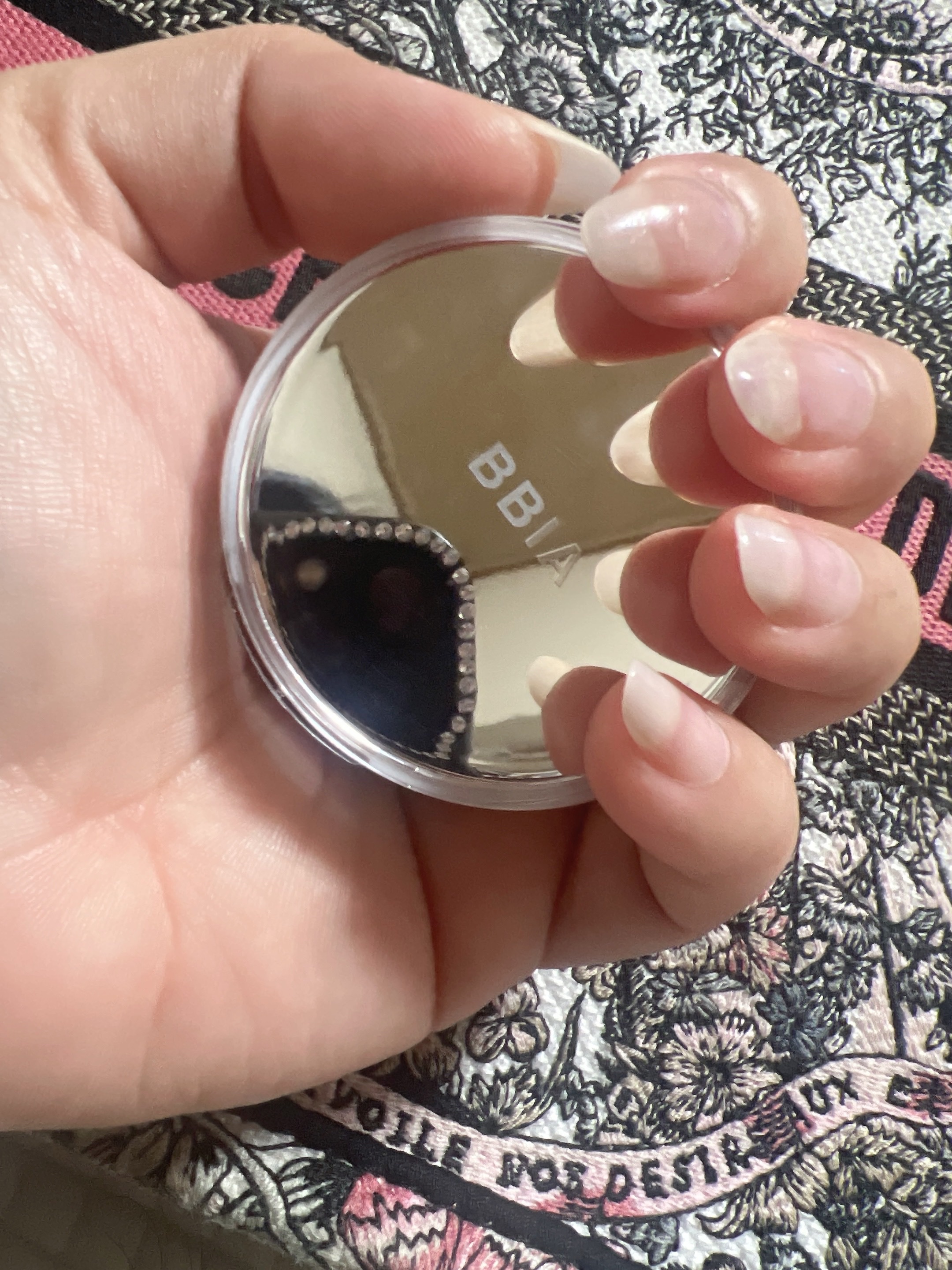 オーグロウクッション/BBIA/クッションファンデーションを使ったクチコミ（3枚目）