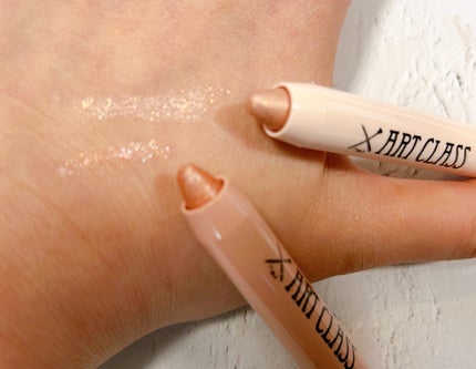 アートクラス アイグリッツ/too cool for school/スティックアイシャドウを使ったクチコミ(2枚目)