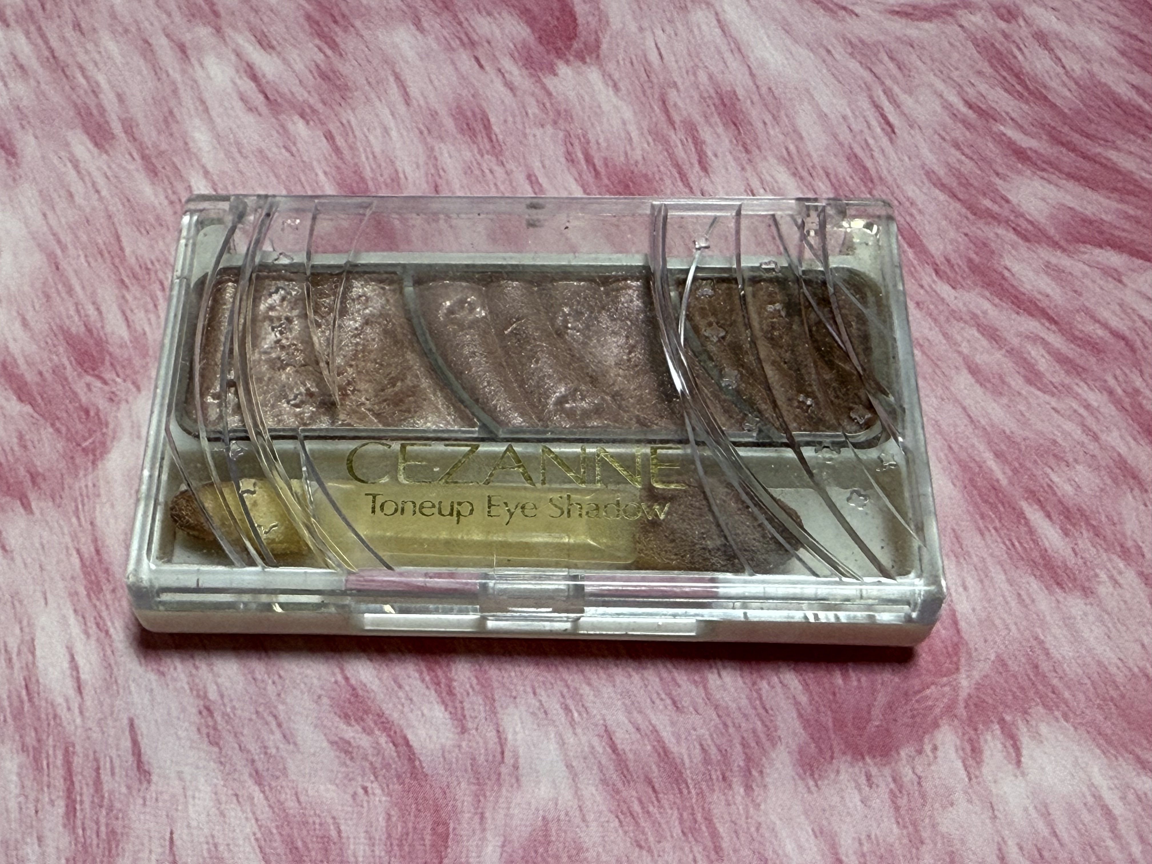 トーンアップアイシャドウ/CEZANNE/アイシャドウパレットを使ったクチコミ（1枚目）