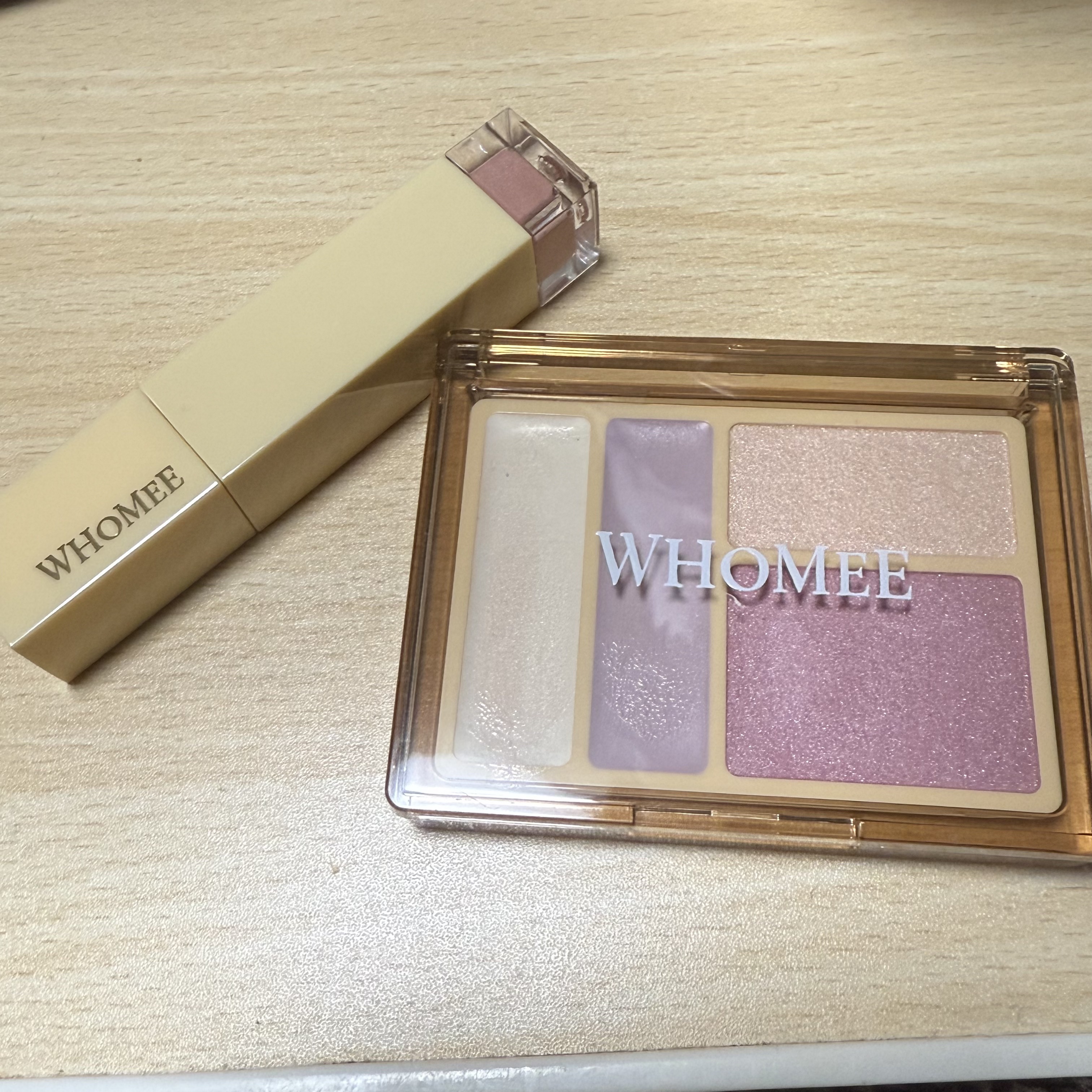 フーミー　フェイスグロウパレット/WHOMEE/パウダーチークを使ったクチコミ（1枚目）