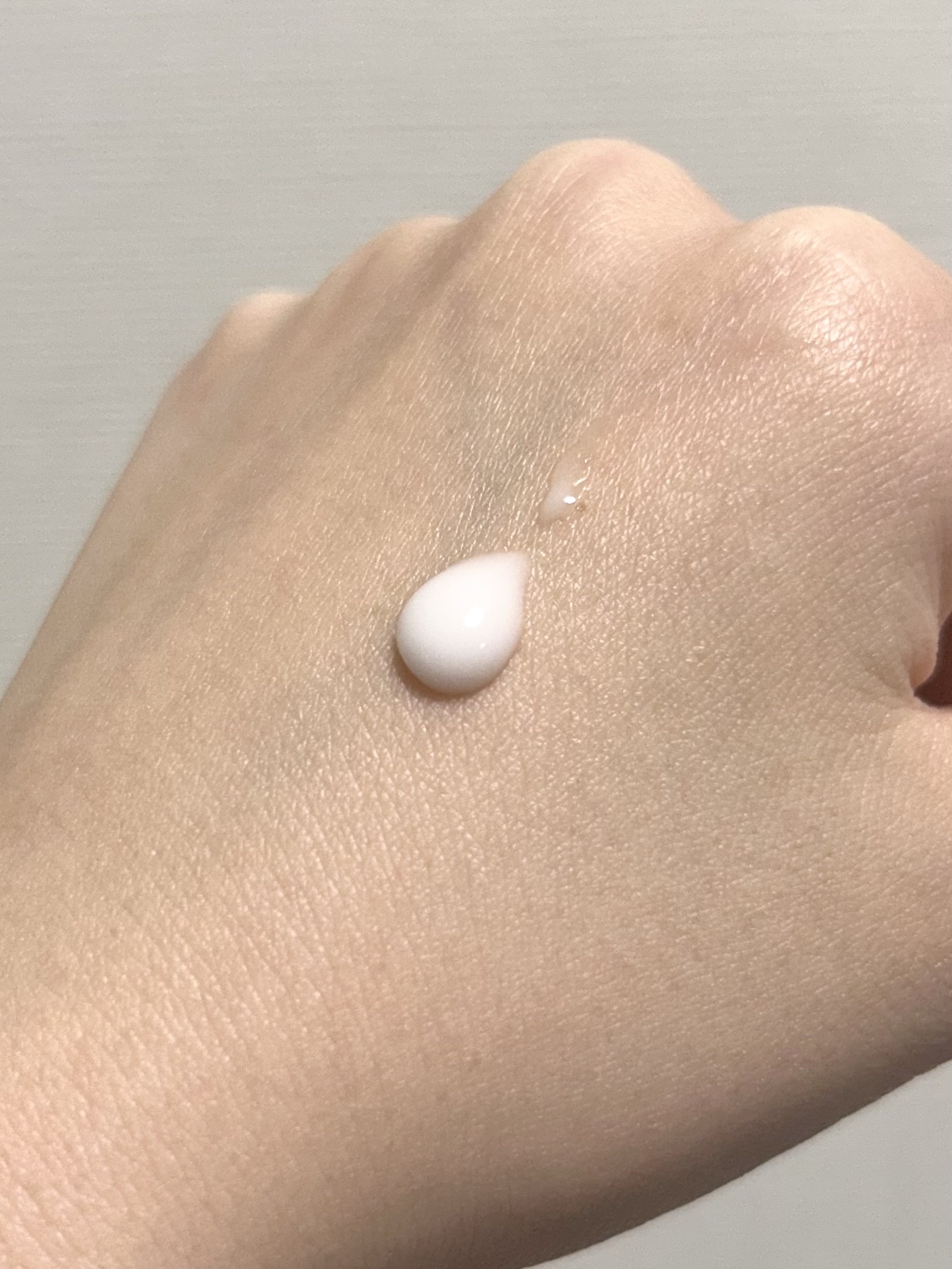 フィックスオンプライマー mininiコラボver/CODE GLO KOLOR/化粧下地を使ったクチコミ（2枚目）