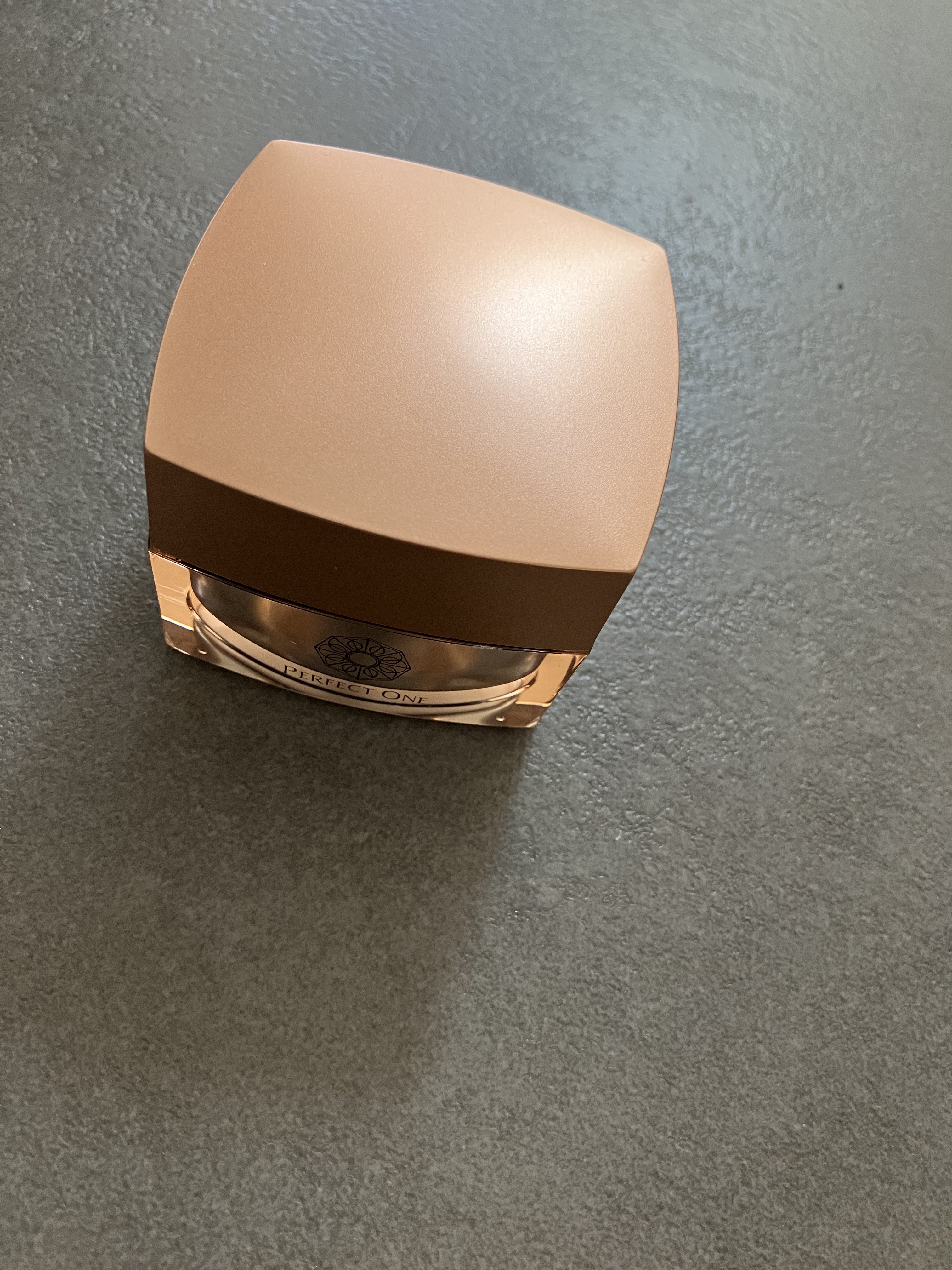 パーフェクトワン 薬用リンクルストレッチジェル/パーフェクトワン/オールインワン化粧品を使ったクチコミ（3枚目）