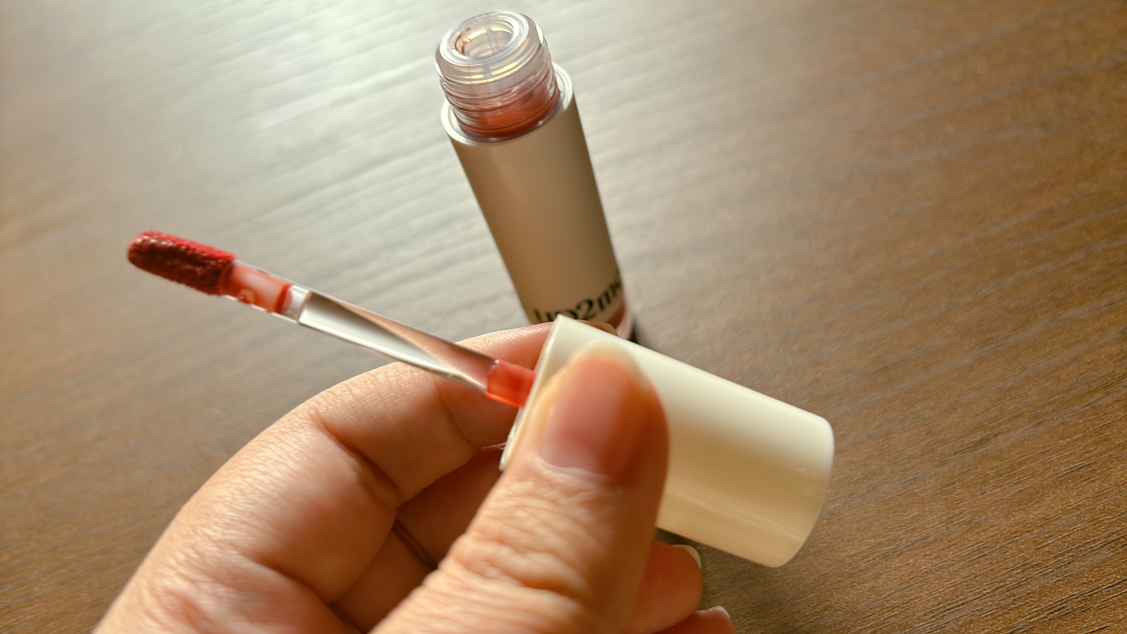 アップトゥーミー　ハグマイリップ　カラーロックプランパー/up2me/リッププランパーを使ったクチコミ（2枚目）