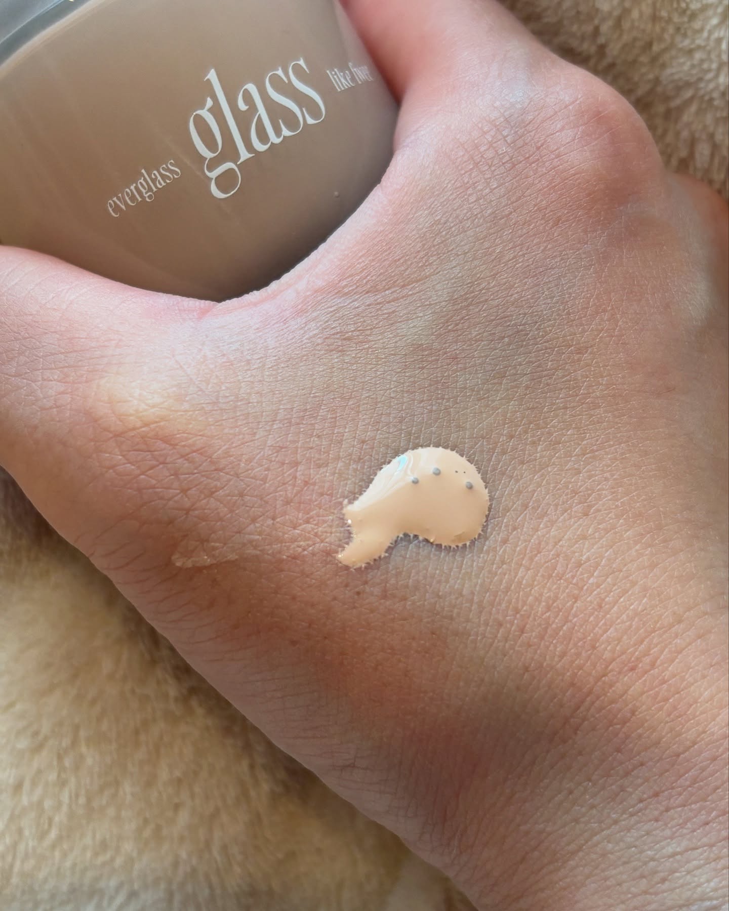 フィーファンデーションガラス/fwee/リキッドファンデーションを使ったクチコミ（3枚目）