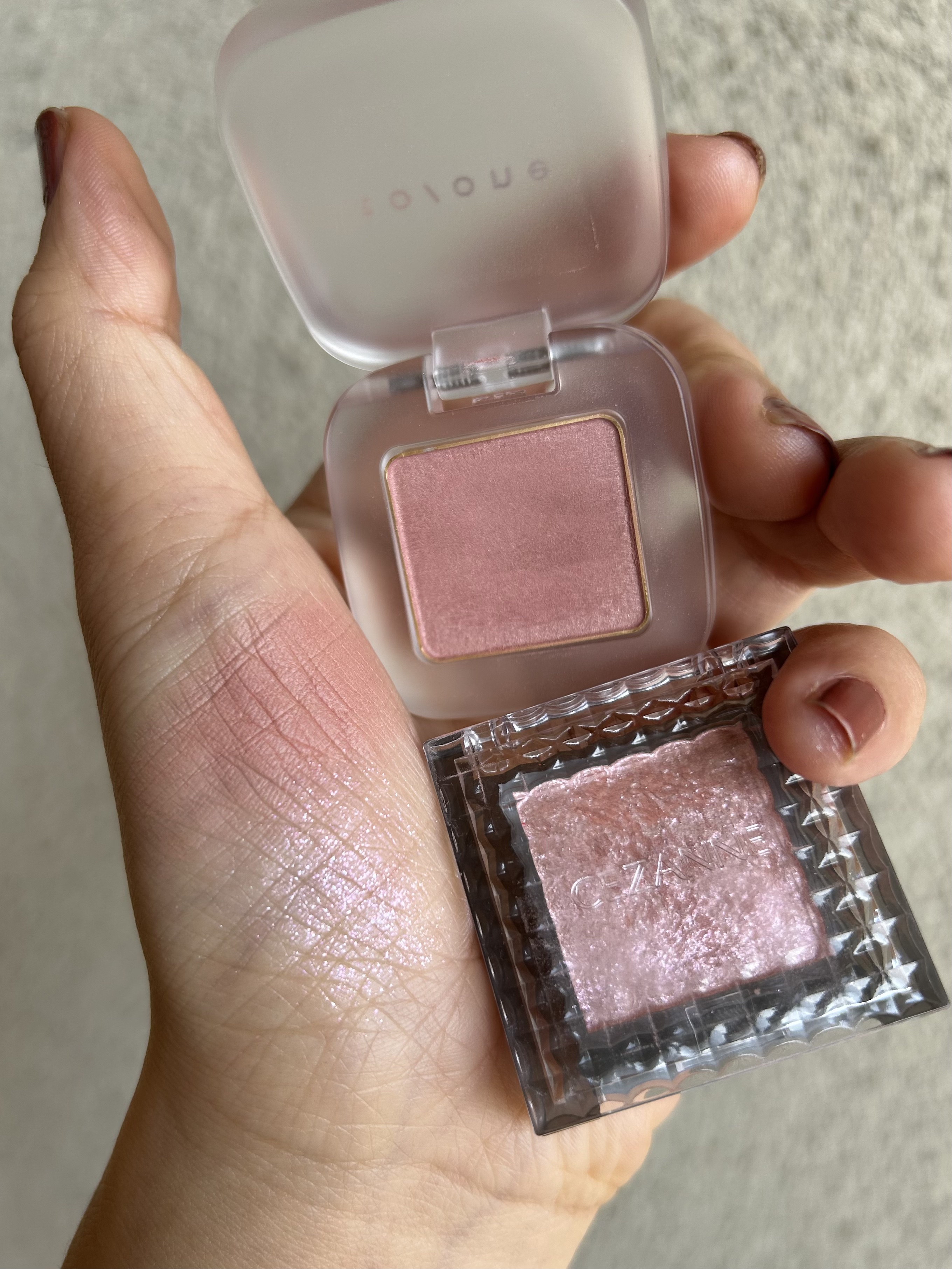 トーン ペタル フロート アイズ/to/one/単色アイシャドウを使ったクチコミ（2枚目）