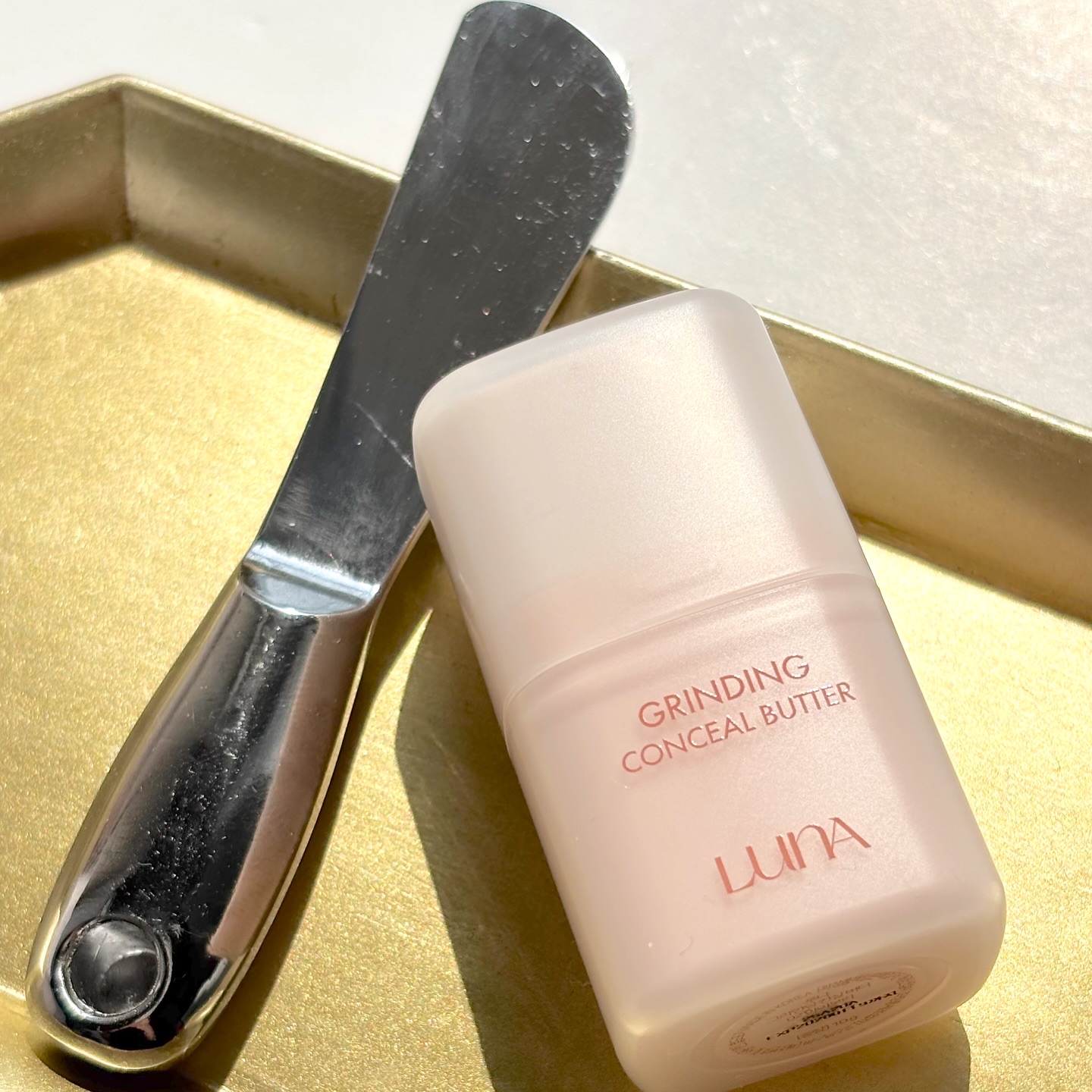 グラインディングコンシールバター 02 アイボリー/LUNA/クリームコンシーラーを使ったクチコミ（1枚目）