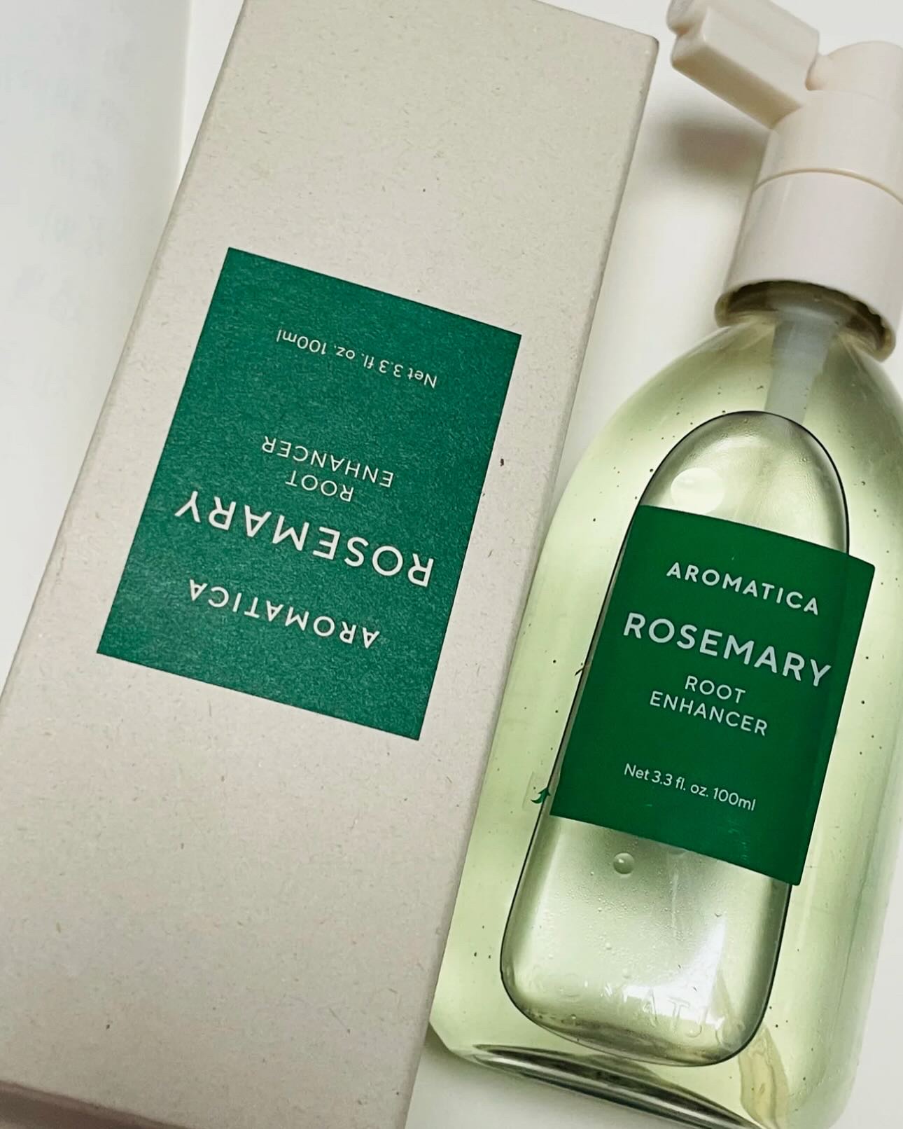 AROMATICA ローズマリールートエンハンサーのクチコミ「【PR】頭皮からうるツヤ髪♡スパ気分で本格ケア✨

最近、髪の調子がイマイチ…💭と思ってたら、.....」（2枚目）