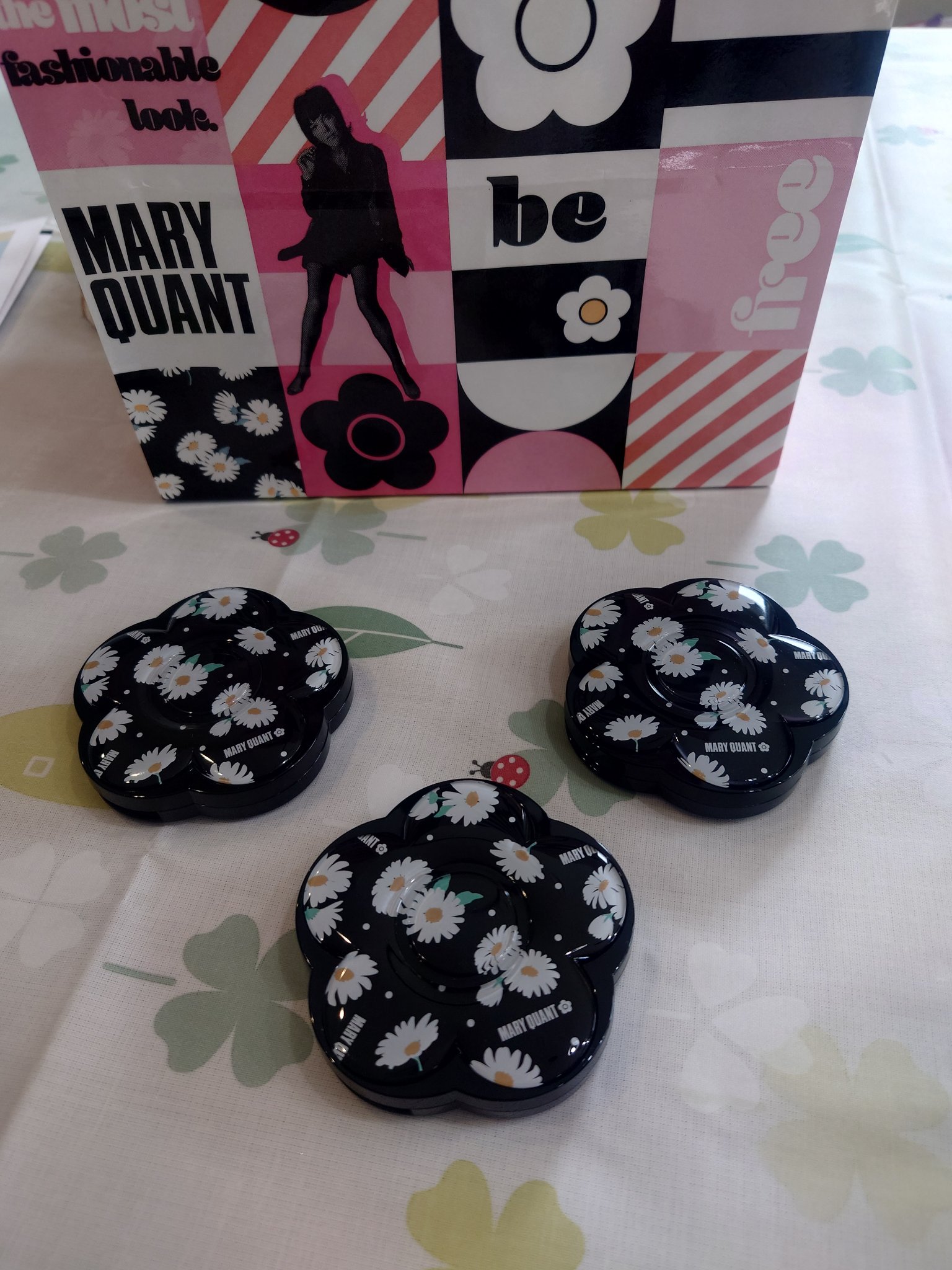 チアリー カラーズ フォー チークス/MARY QUANT/パウダーチークを使ったクチコミ（2枚目）