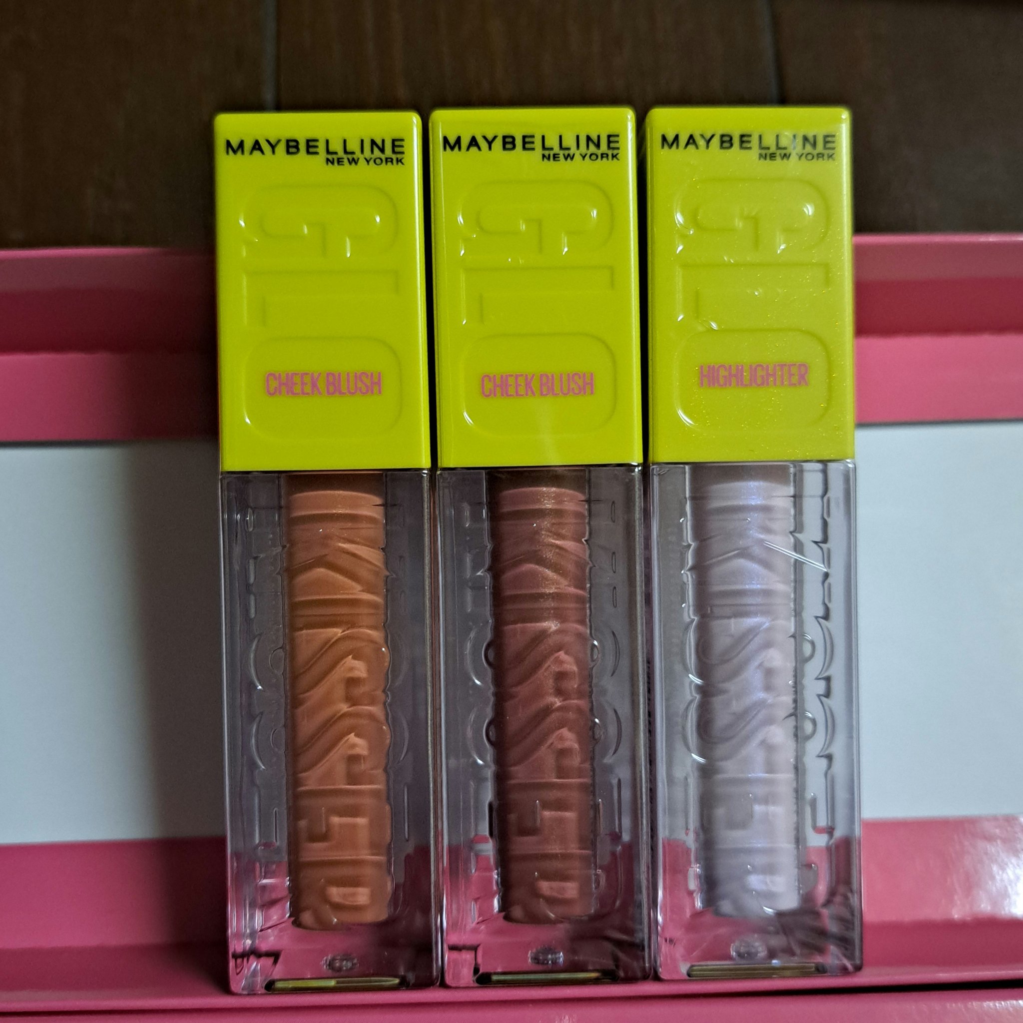 グローキッサー チークブラッシュ／グローキッサー ハイライター/MAYBELLINE NEW YORK/リキッドチークを使ったクチコミ（2枚目）