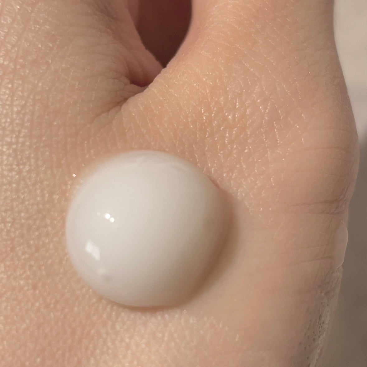 ヒップルン薬用ホワイトクリーム<医薬部外品>/PEACH JOHN/デリケートゾーンケアを使ったクチコミ(2枚目)