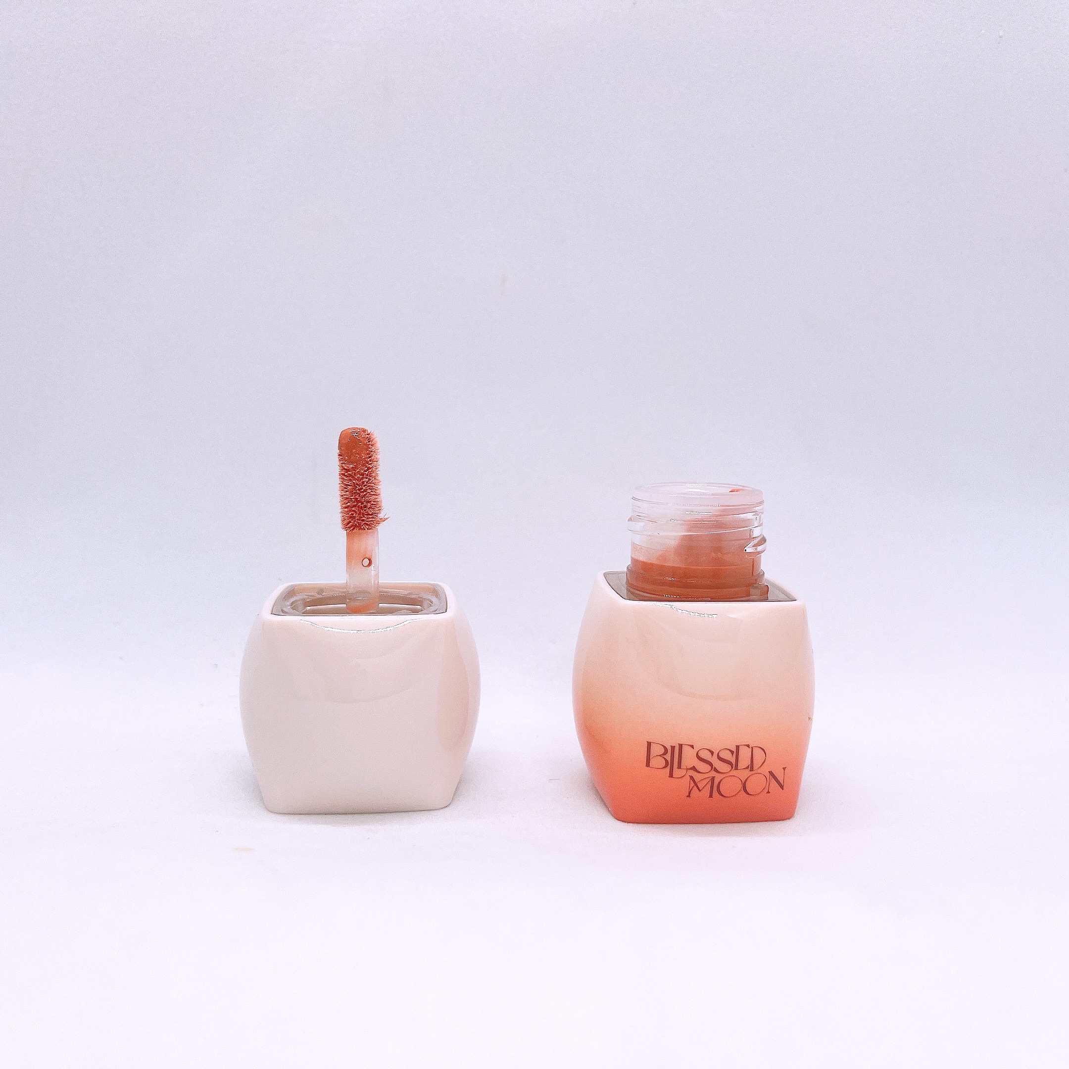 BLESSED MOON Veil Melting Color Blushのクチコミ「BLESSED MOONのVeil Melting Color Blushを使用しました😊
長.....」（2枚目）