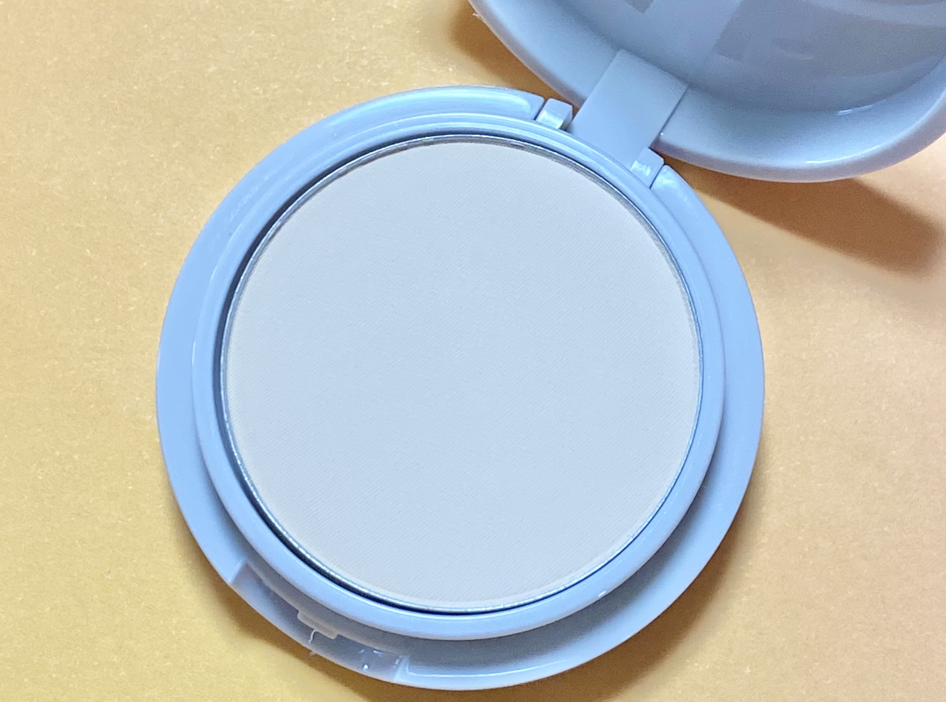 コンフォートベルベットプレスパウダーファンデーション/&nd by rom&nd/プレストパウダーを使ったクチコミ（3枚目）