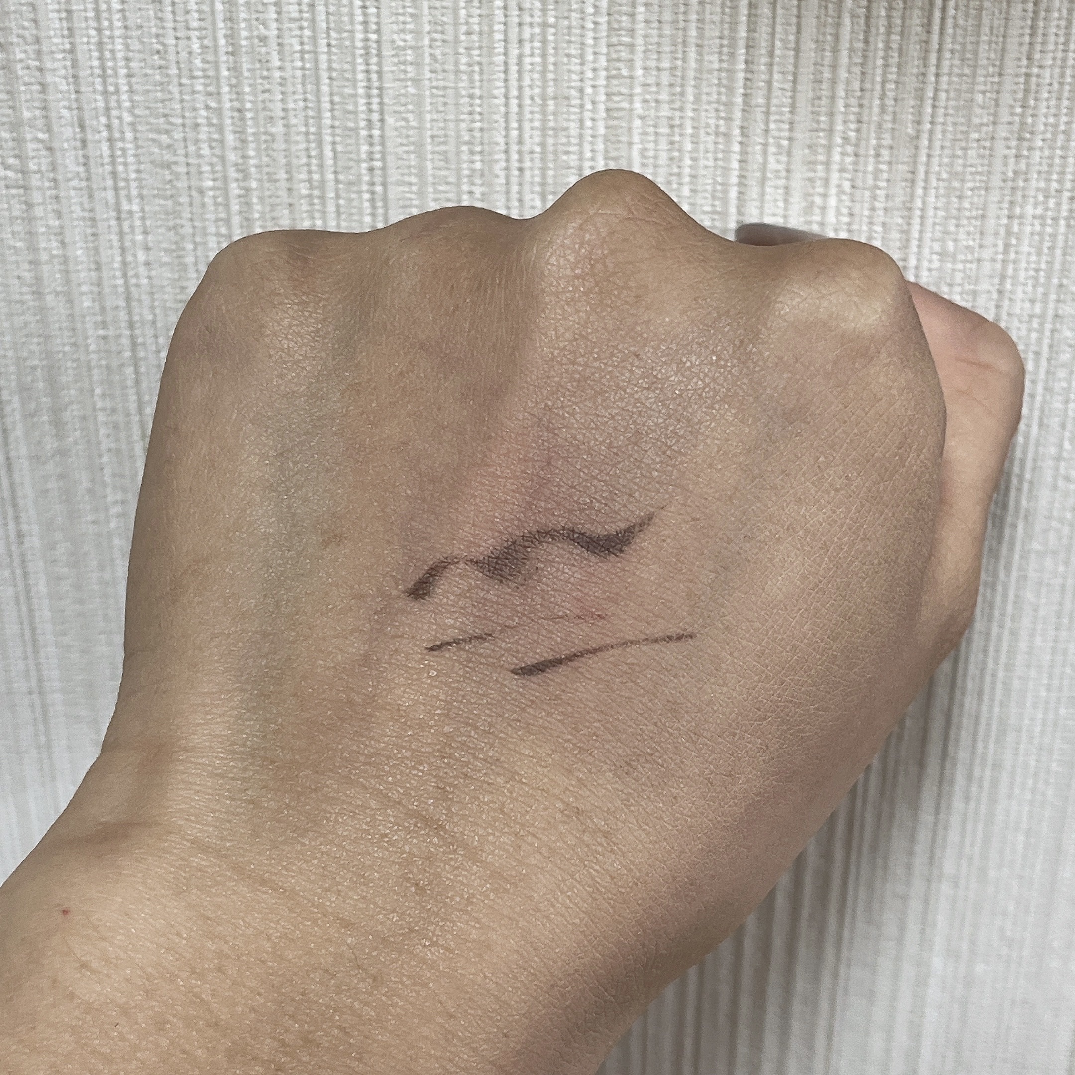 イロミッケ カラーリキッドアイライナー/iromikke/リキッドアイライナーを使ったクチコミ（2枚目）