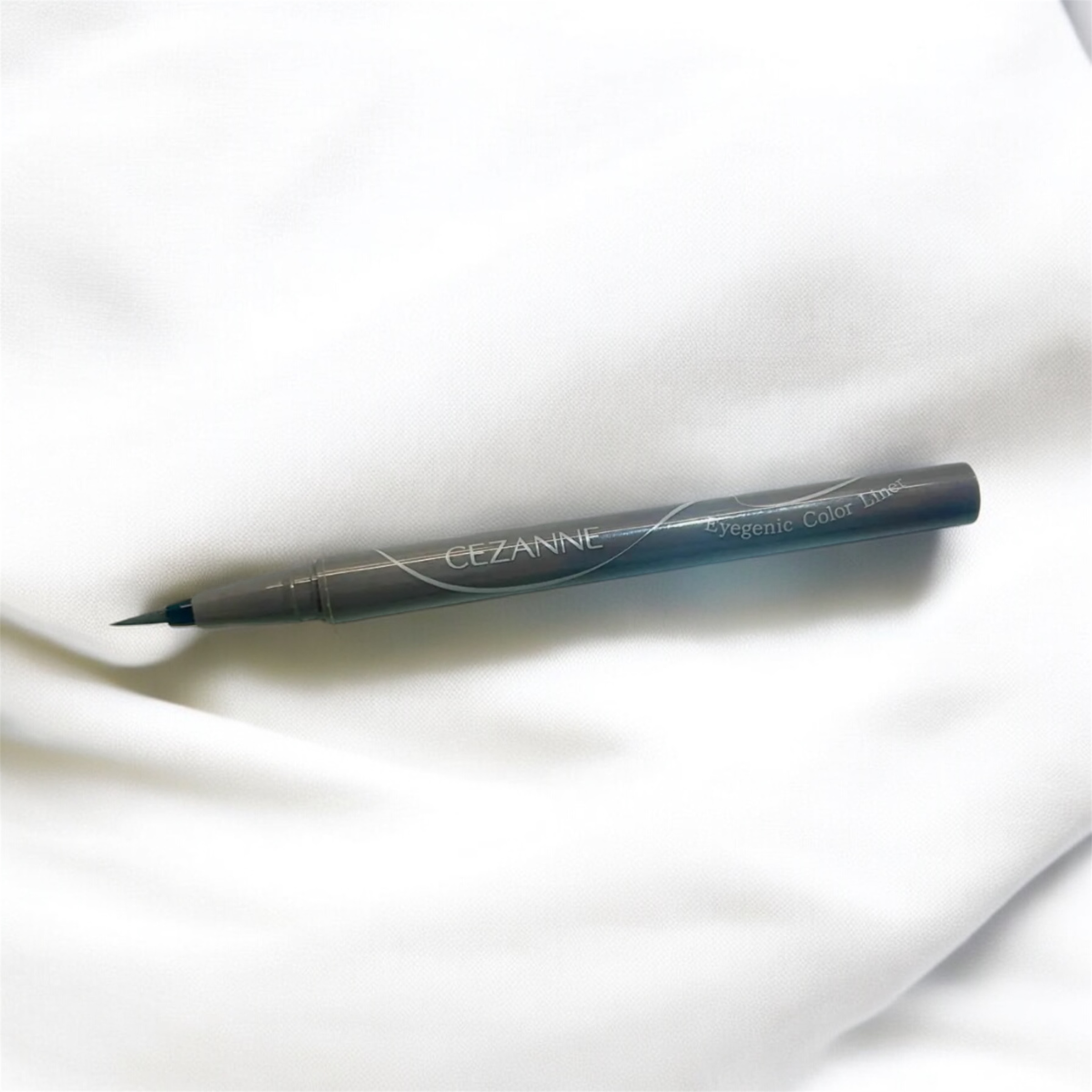 アイジェニックカラーライナー/CEZANNE/アイライナーを使ったクチコミ（1枚目）
