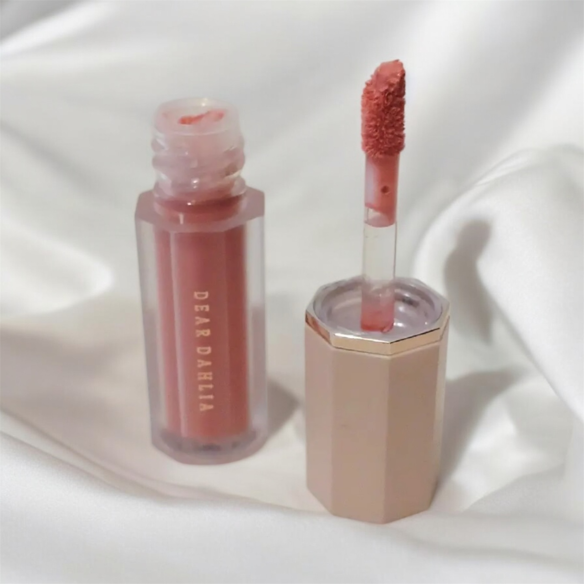 ペタルドロップリキッドブラッシャー/DEAR DAHLIA/リキッドチークを使ったクチコミ（2枚目）