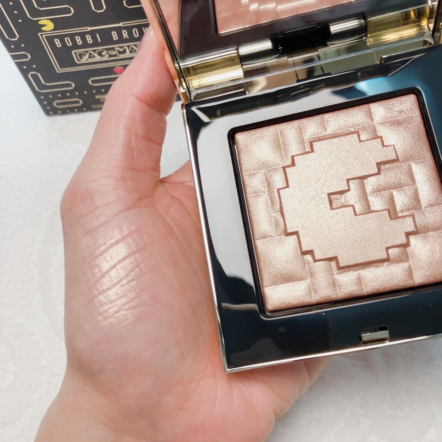 ハイライティング パウダー/BOBBI BROWN/パウダーハイライトを使ったクチコミ（2枚目）