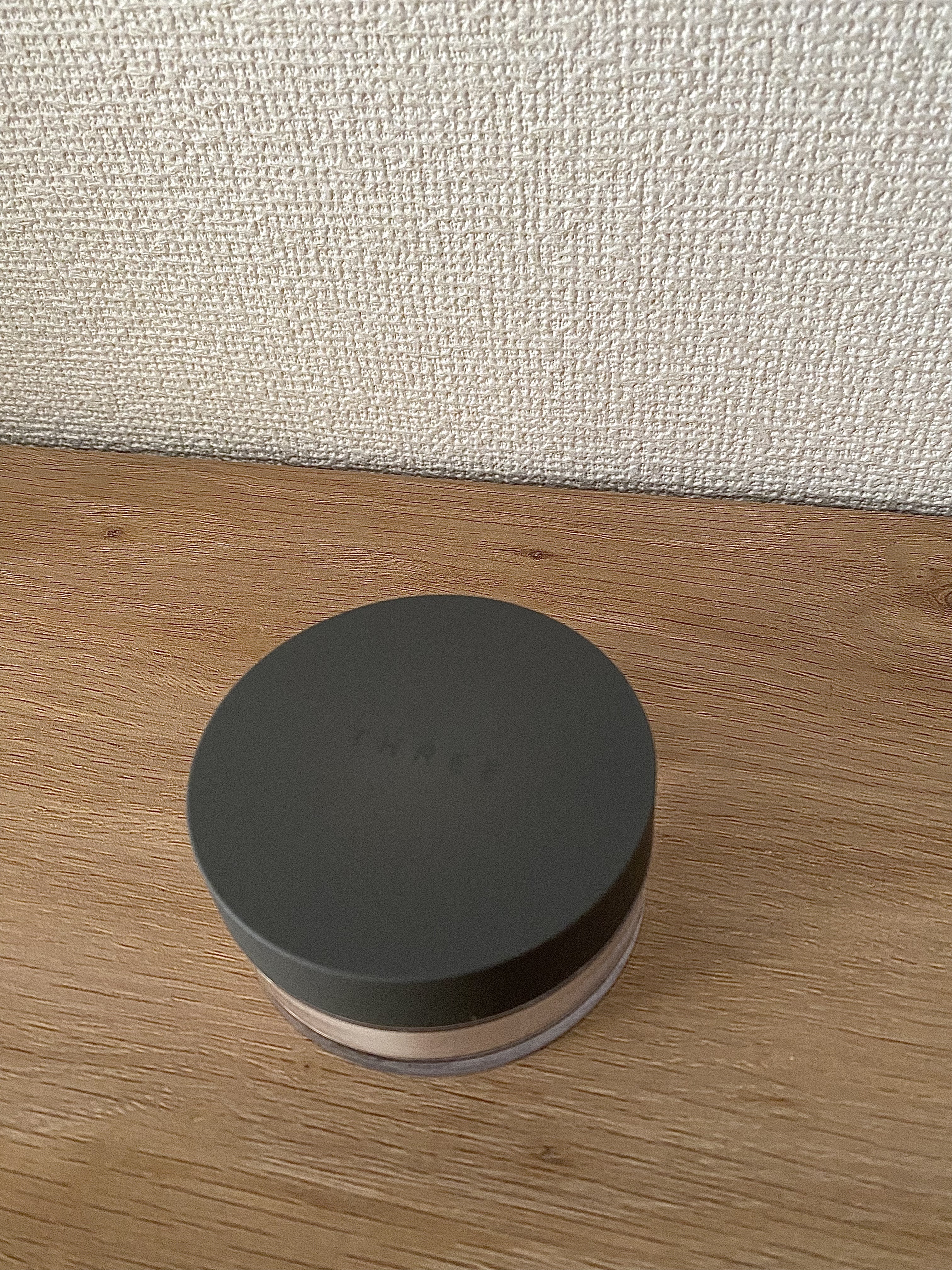 アルティメイトダイアフェネス ルースパウダー グロー 01