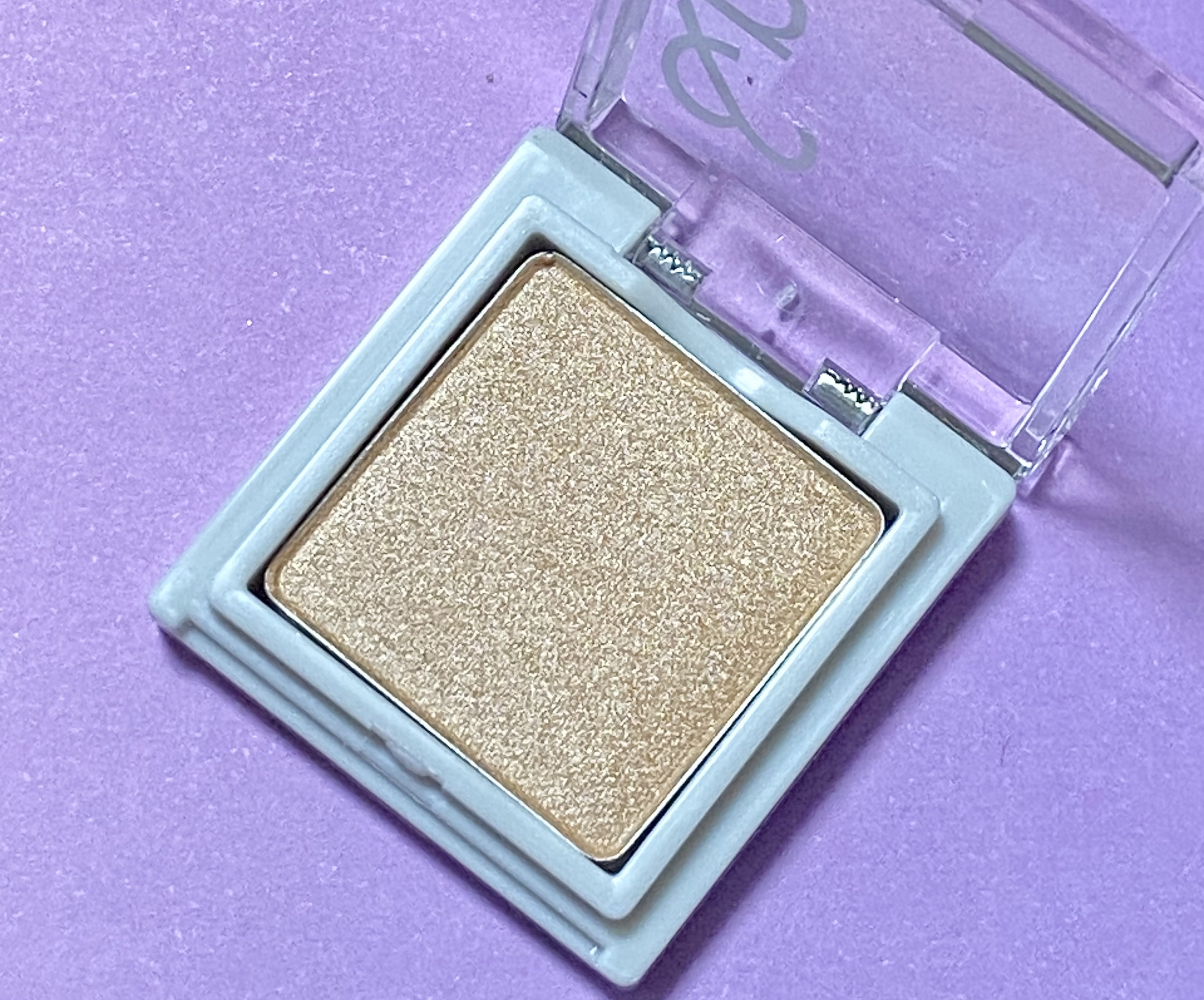 メロウタッチシングルアイシャドウ/&nd by rom&nd/単色アイシャドウを使ったクチコミ（2枚目）