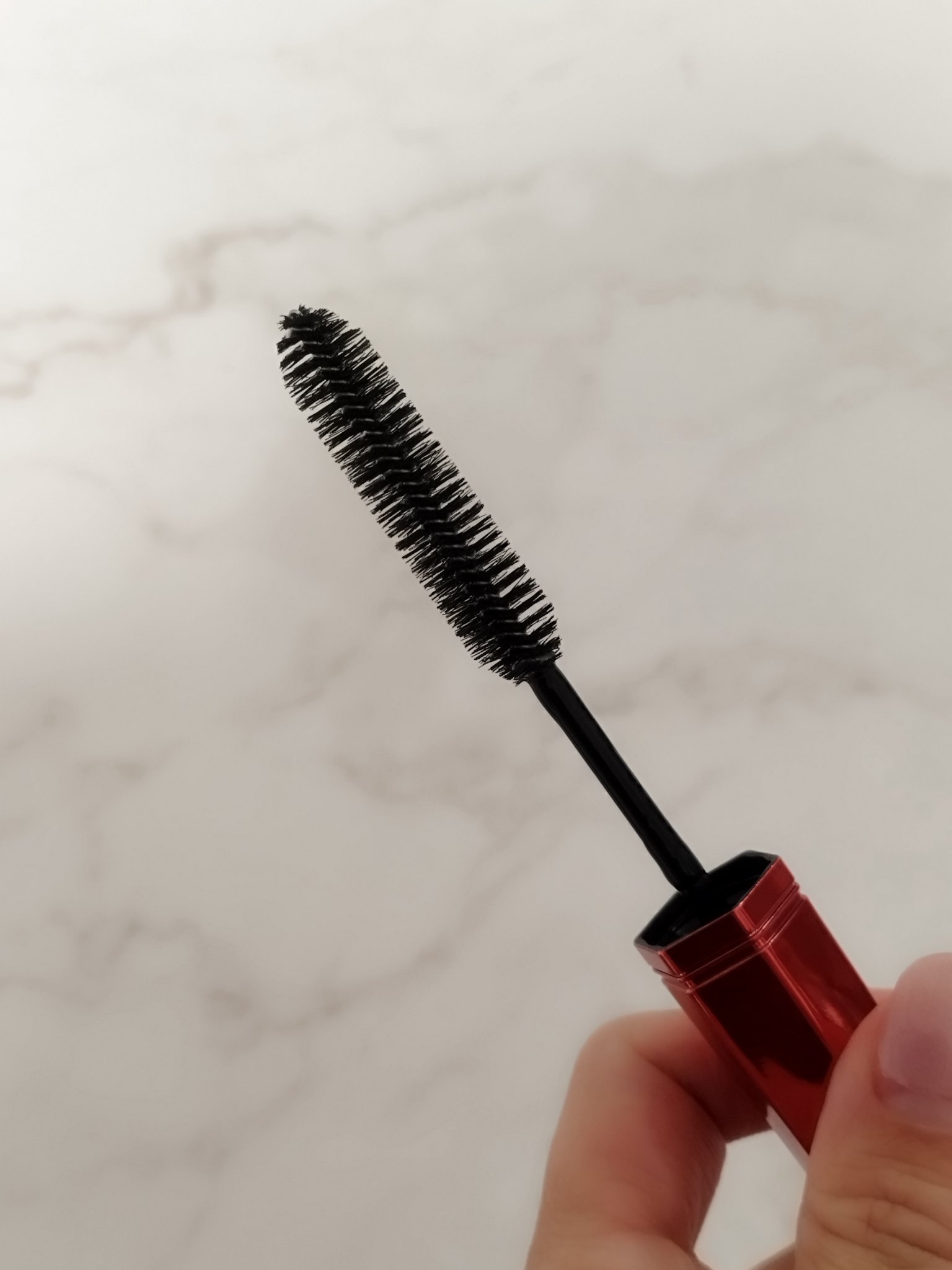 アンドハニー マトメイク スティック ミラクルホールド4.0/&honey/ヘアジェルを使ったクチコミ（3枚目）