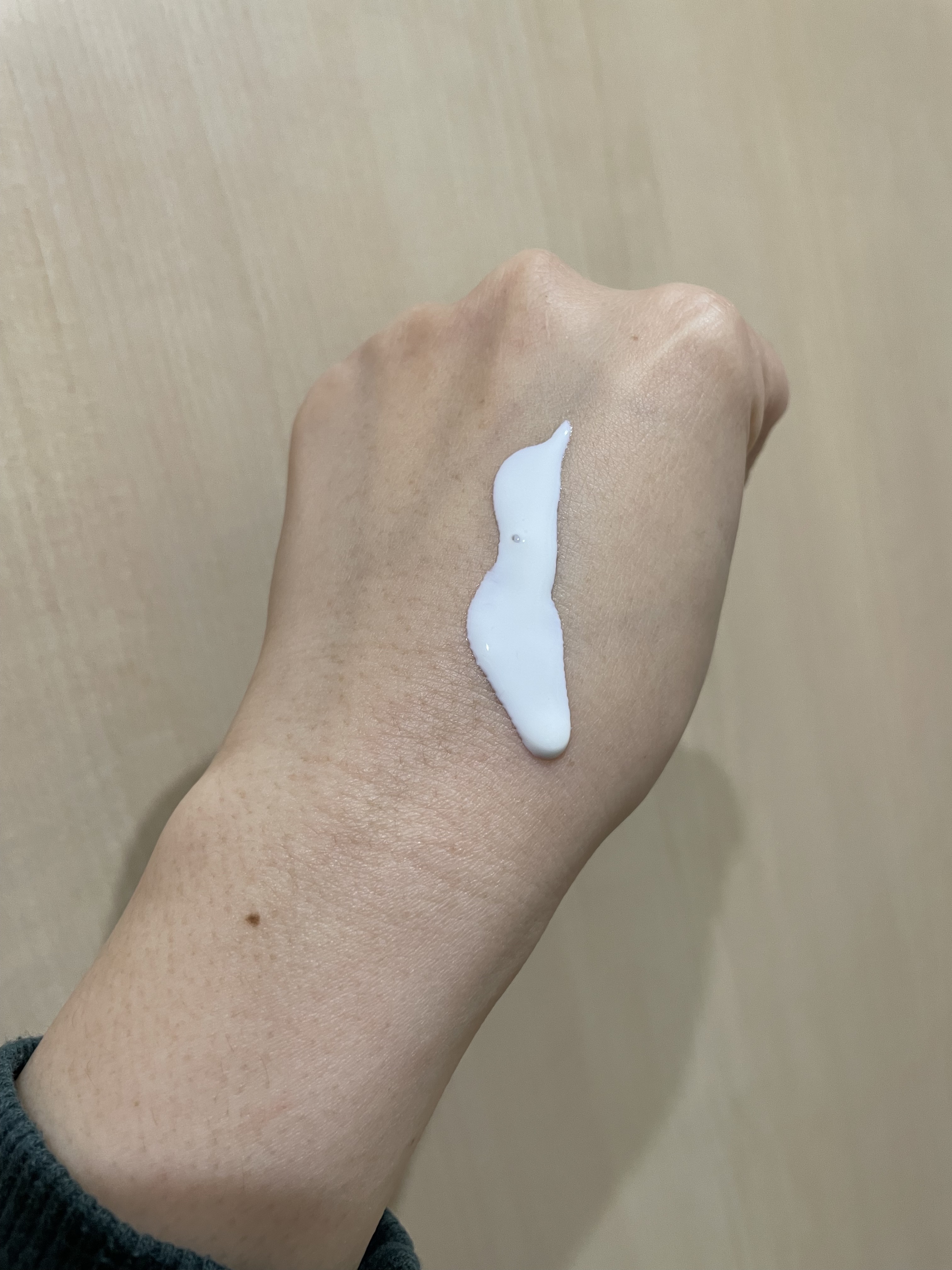 クリーンティーツリーリポソームトーンアップサンクリーム（グリーン）/ダルバ/日焼け止めクリームを使ったクチコミ（3枚目）