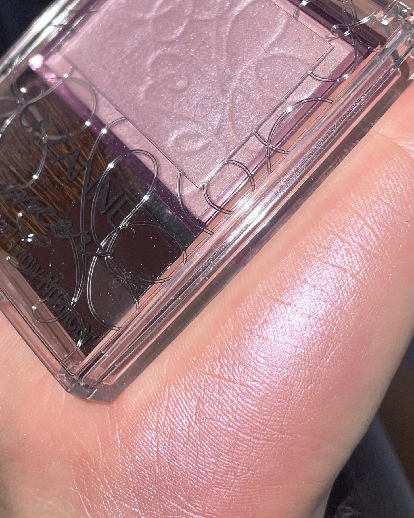 【旧】ディオールスキン フォーエヴァー クチュール ルミナイザー（スプリング コレクション 2025 限定品）/Dior/ハイライトを使ったクチコミ（3枚目）