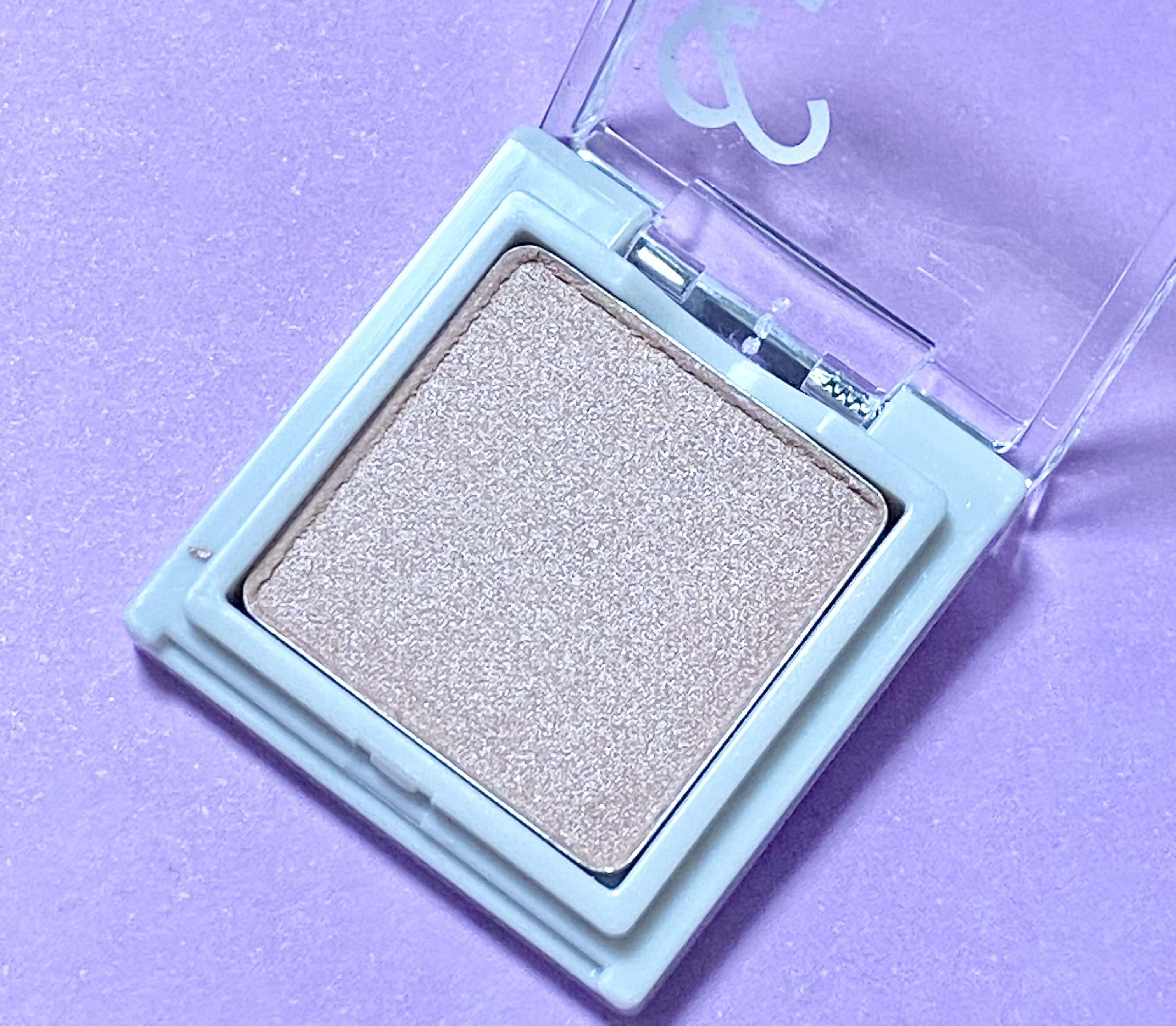 メロウタッチシングルアイシャドウ/&nd by rom&nd/単色アイシャドウを使ったクチコミ（2枚目）