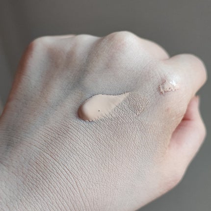 シームレスウェアファンデーション/wakemake/リキッドファンデーションを使ったクチコミ(4枚目)