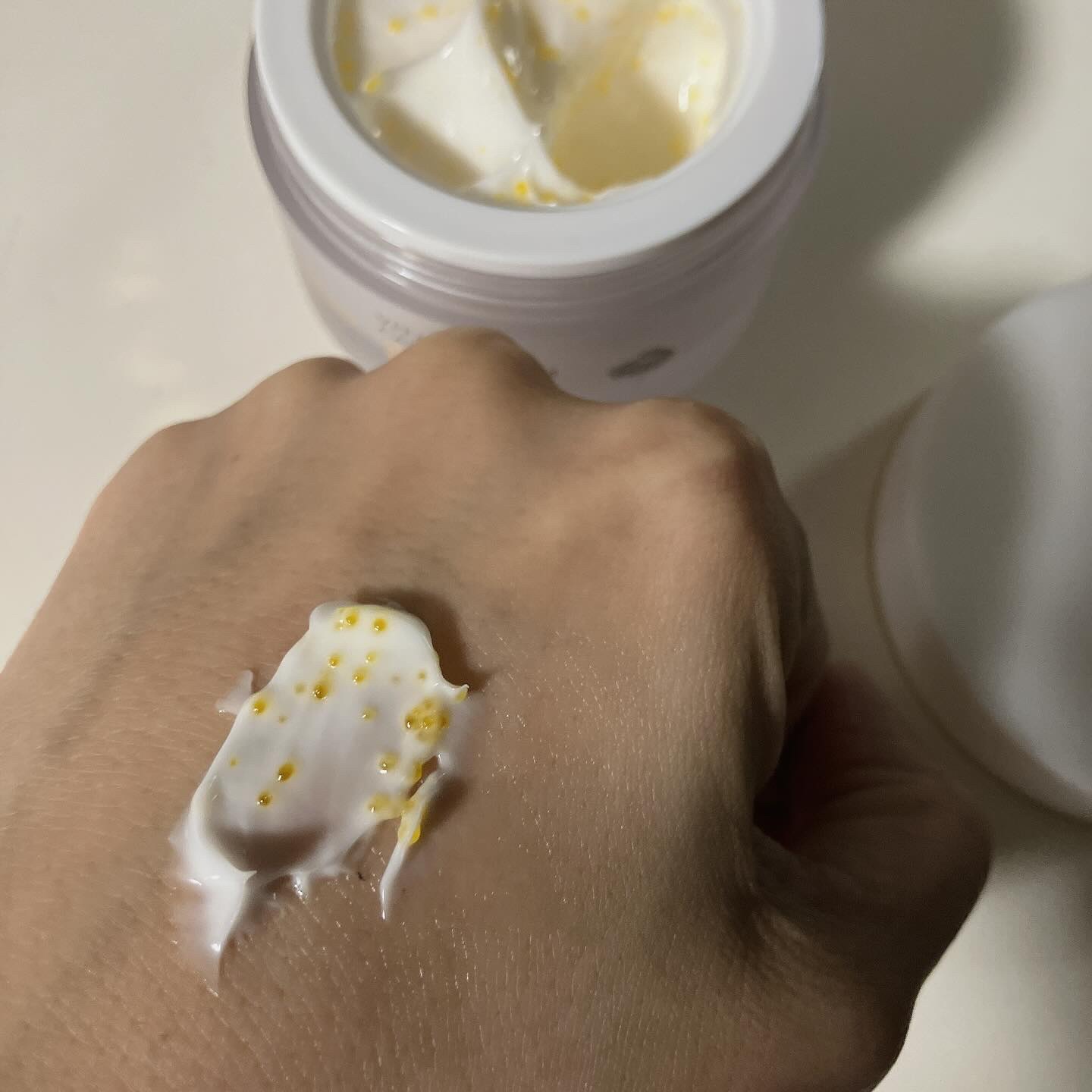 ビタトーニングカプセルクリーム/ダルバ/フェイスクリームを使ったクチコミ（3枚目）