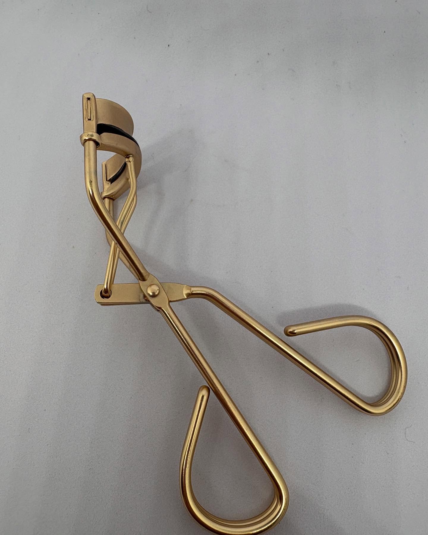 アーティスト アイラッシュ カーラー/ローラ メルシエ/ビューラーを使ったクチコミ（2枚目）