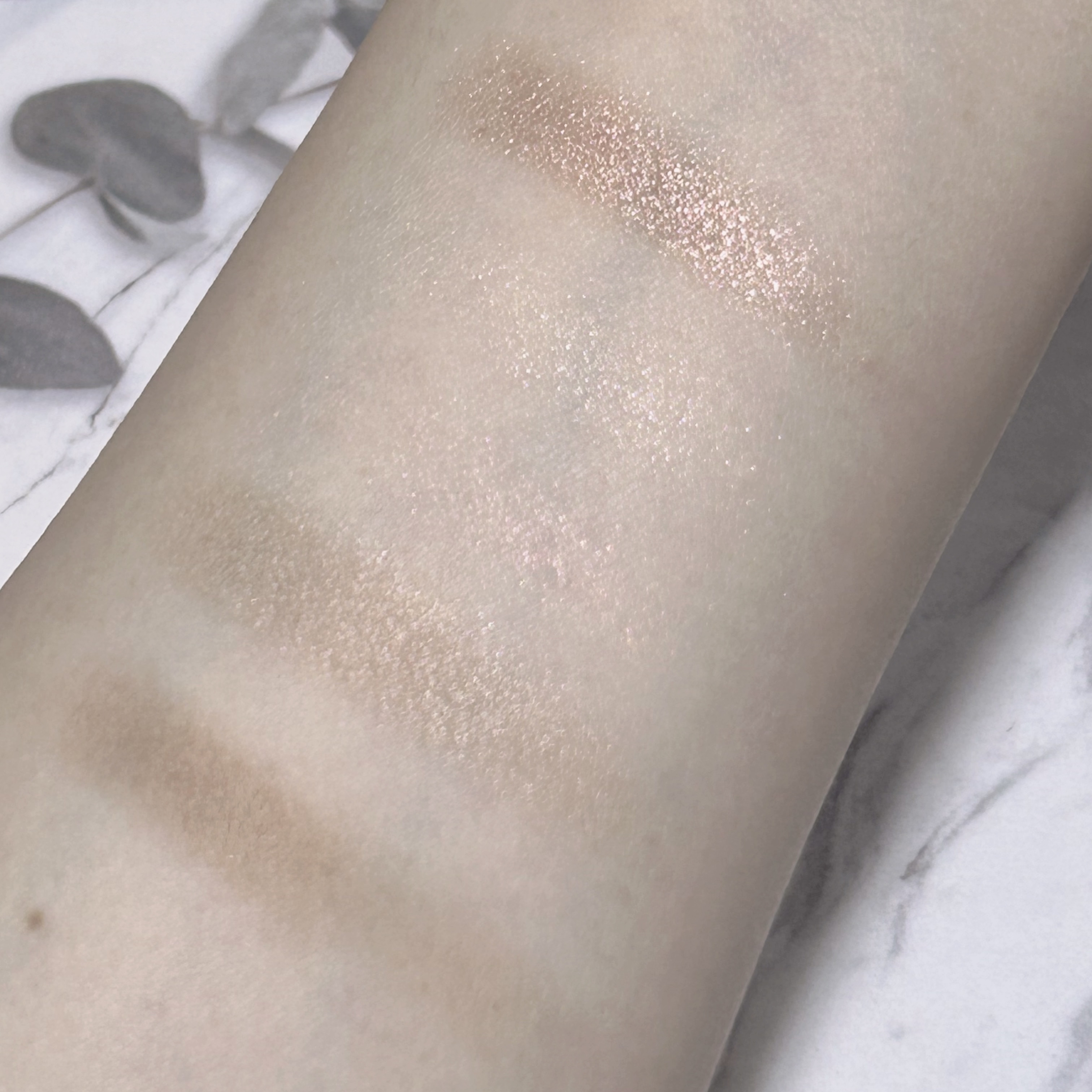 ディオールショウ サンク クルール 649 ヌード ドレス/Dior/アイシャドウを使ったクチコミ（2枚目）