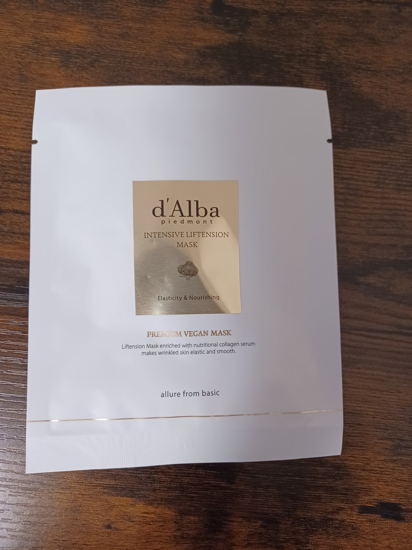 ホワイトトリュフナリシングトリートメントマスク/ダルバ/シートマスク・パックを使ったクチコミ(2枚目)