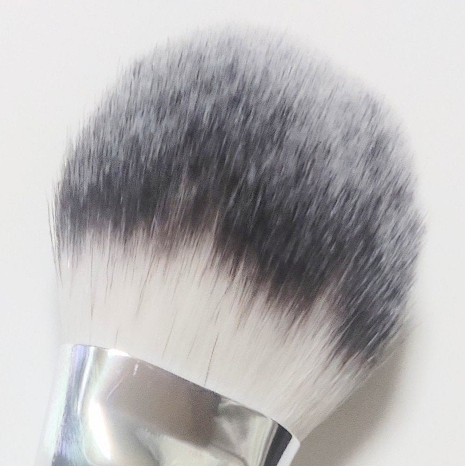 パウダーファンブラシ/ロージーローザ/メイクブラシを使ったクチコミ(2枚目)