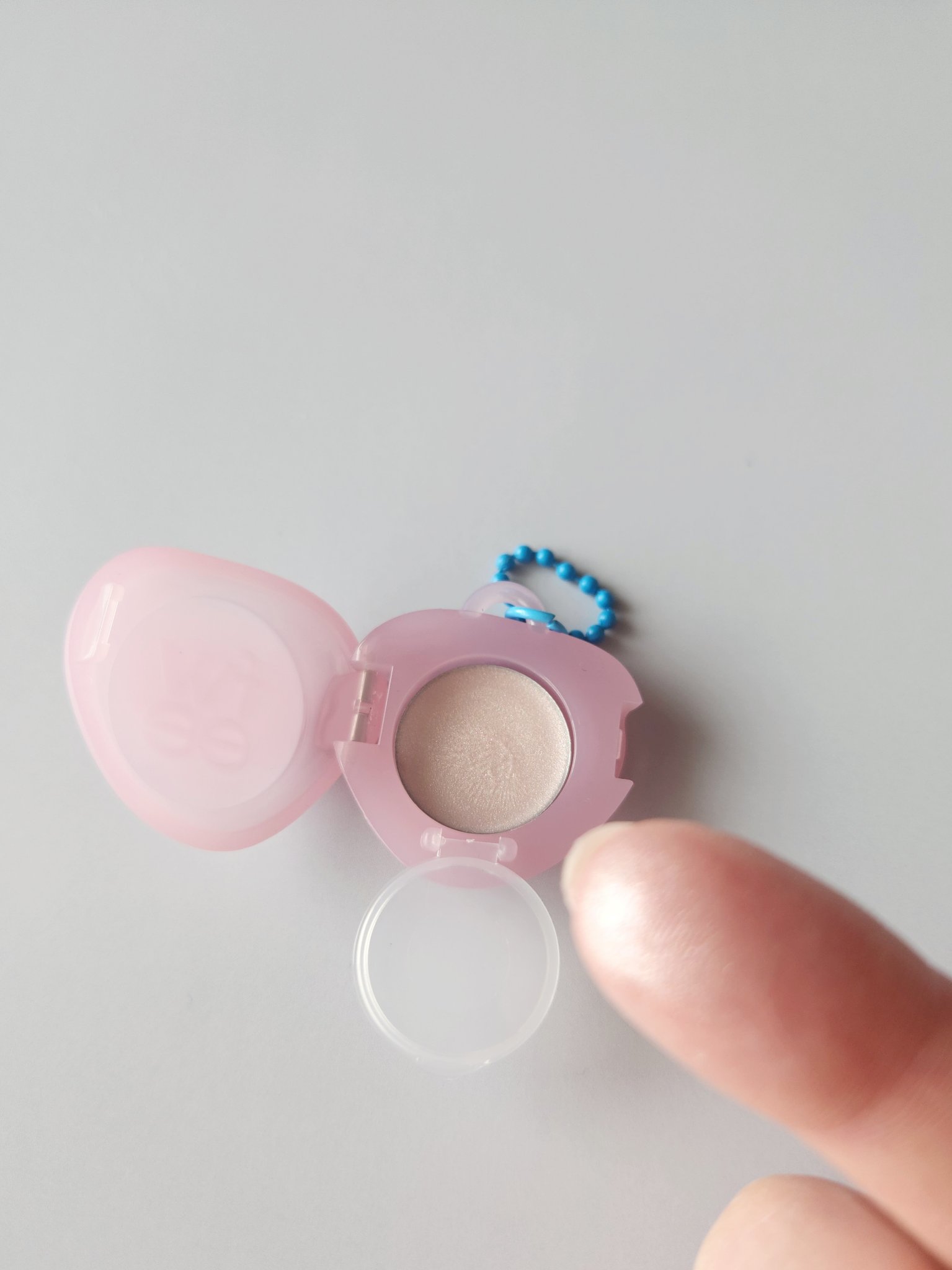 フィー リップアンドチーク グローイジェリーポット/fwee/リップグロスを使ったクチコミ（3枚目）