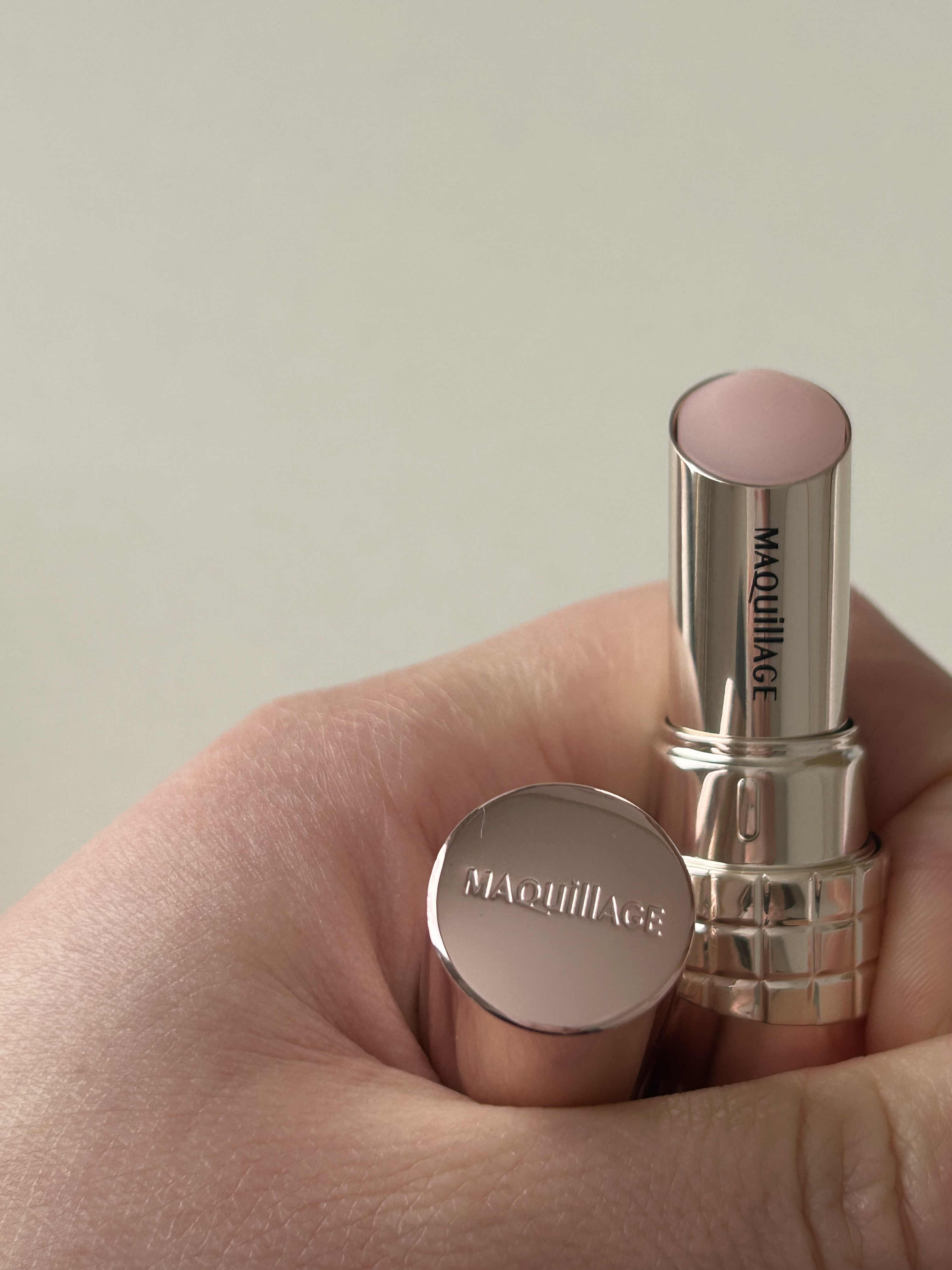 ドラマティックエッセンスリップケア （医薬部外品）リップクリーム/マキアージュ/リップクリームを使ったクチコミ（1枚目）