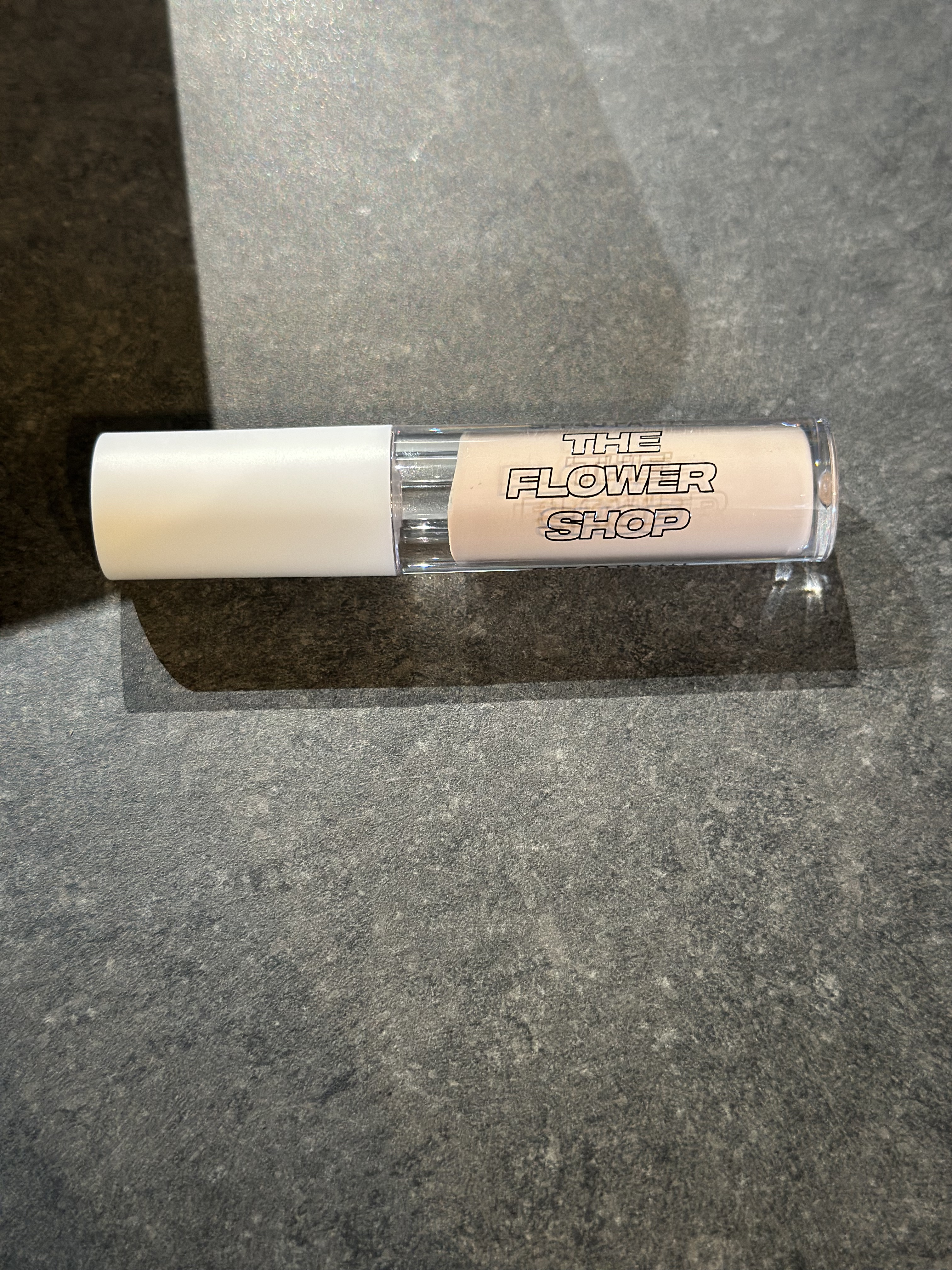 ザ･フラワーショップ コンシーラー/THE FLOWER SHOP/リキッドコンシーラーを使ったクチコミ（2枚目）
