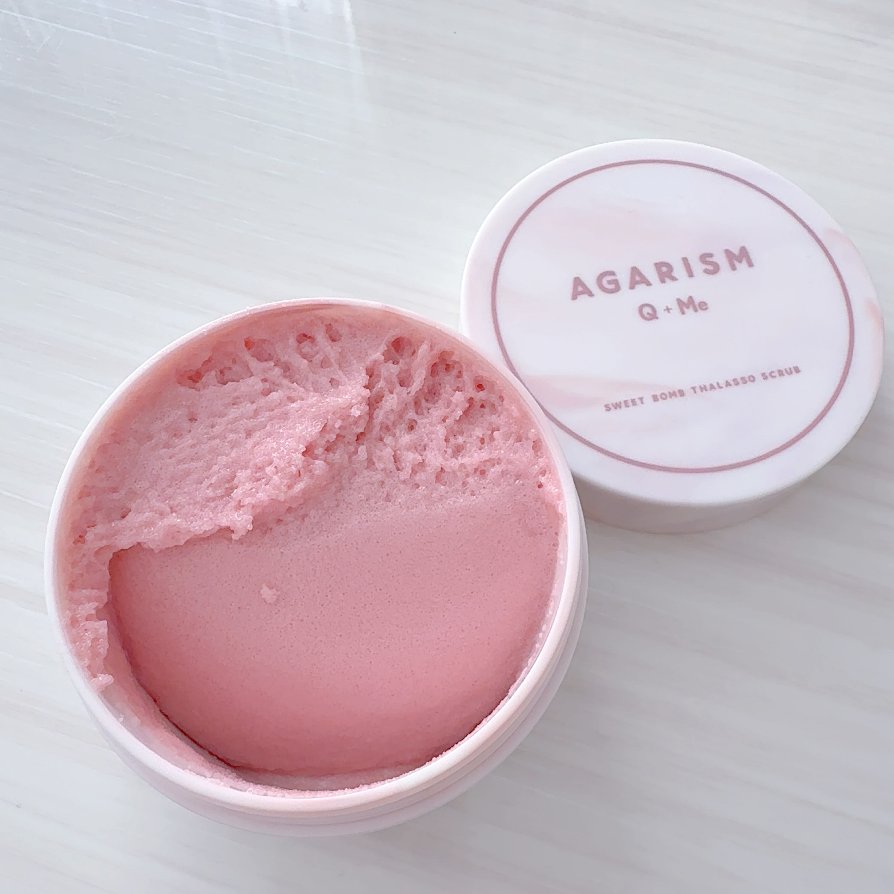 キューミースウィートボムタラソスクラブ　ピオニーブーケの香り/AGARISM/ボディスクラブを使ったクチコミ（2枚目）