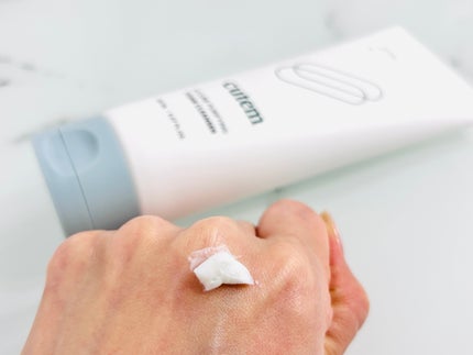 エーキュアピュリファイングフォームクレンザー/cutem/洗顔フォームを使ったクチコミ(2枚目)